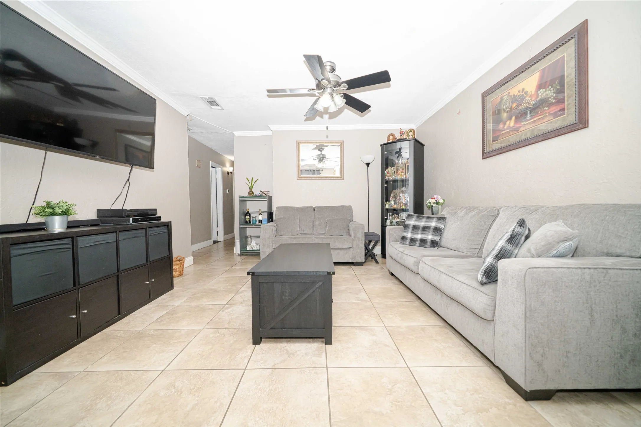 Townhouse For Sale in Dallas County , 13544 Waterfall Way, Dallas, Texas 75240, 2 Bedroom, 2 Bathroom, Garage spaces, 1,064 Sqft, built in 1969, mls#21301254, Real Estate Agent in Dallas, Homes For Sale in Dallas county, Homes For Sale in Dallas, Realtor in Dallas Texas, Real Estate Brokerage Independent Realty Texas, Luminita Cordes Realtor