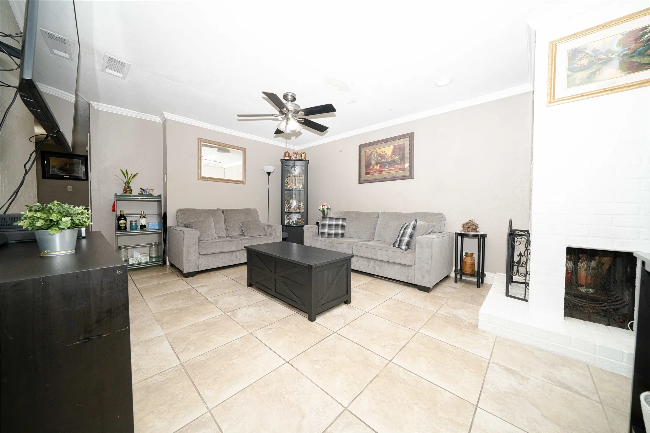 Townhouse For Sale in Dallas County , 13544 Waterfall Way, Dallas, Texas 75240, 2 Bedroom, 2 Bathroom, Garage spaces, 1,064 Sqft, built in 1969, mls#21301254, Real Estate Agent in Dallas, Homes For Sale in Dallas county, Homes For Sale in Dallas, Realtor in Dallas Texas, Real Estate Brokerage Independent Realty Texas, Luminita Cordes Realtor