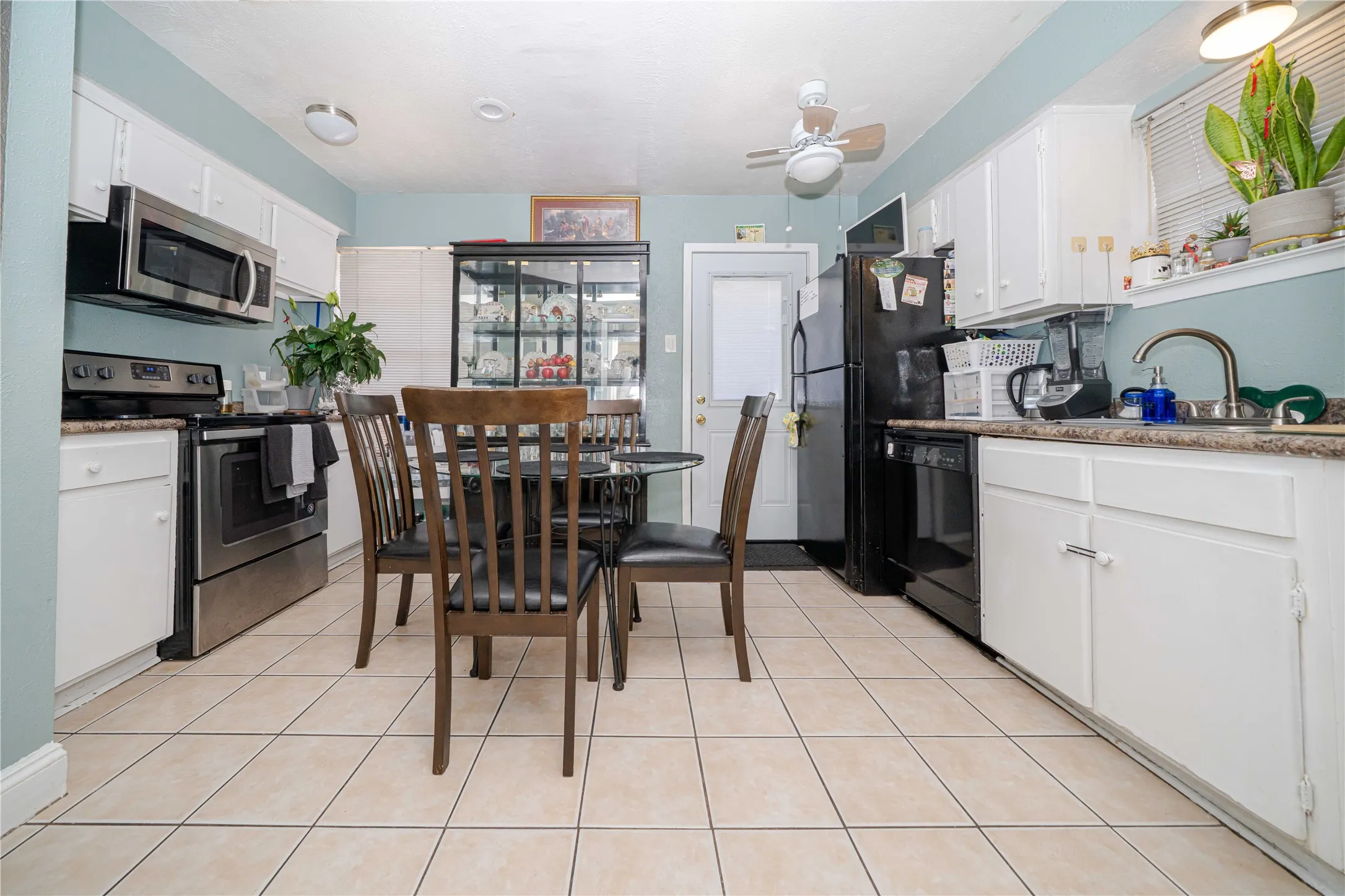 Townhouse For Sale in Dallas County , 13544 Waterfall Way, Dallas, Texas 75240, 2 Bedroom, 2 Bathroom, Garage spaces, 1,064 Sqft, built in 1969, mls#21301254, Real Estate Agent in Dallas, Homes For Sale in Dallas county, Homes For Sale in Dallas, Realtor in Dallas Texas, Real Estate Brokerage Independent Realty Texas, Luminita Cordes Realtor