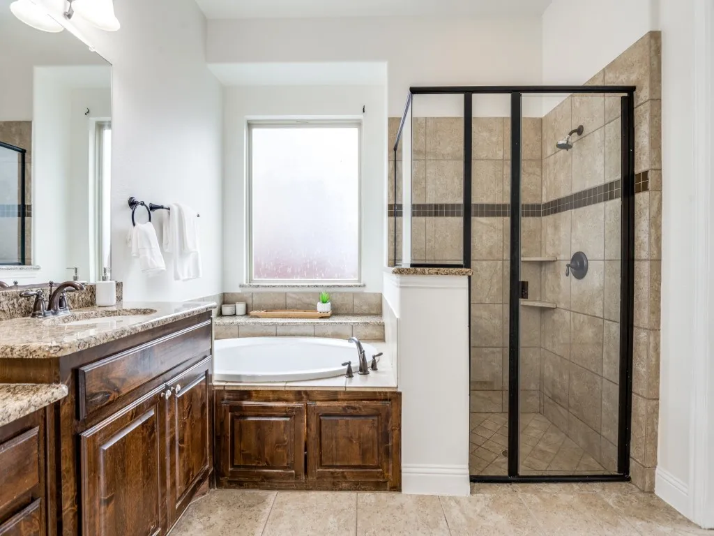 Single Family Residence For Rent in Denton County , 1191 Polo Heights Drive, Frisco, Texas 75033, 5 Bedroom, 4 Bathroom, 2 Garage spaces, 3,737 Sqft, built in 2015, mls#21300806, Real Estate Agent in Frisco, Homes For Rent in Denton county, Homes For Rent in Frisco, Realtor in Frisco Texas, Real Estate Brokerage Independent Realty Texas, Luminita Cordes Realtor