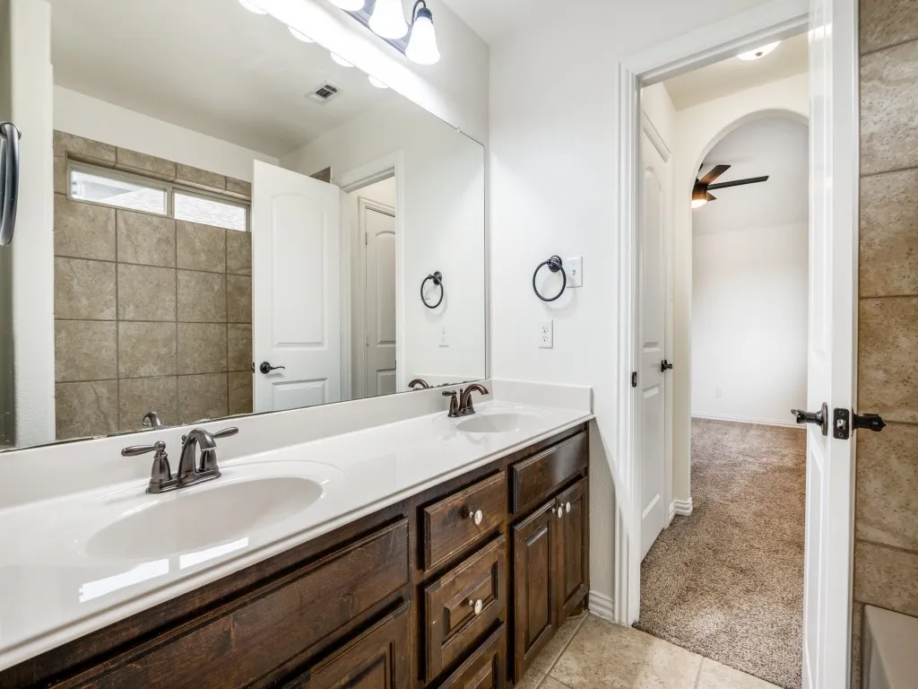 Single Family Residence For Rent in Denton County , 1191 Polo Heights Drive, Frisco, Texas 75033, 5 Bedroom, 4 Bathroom, 2 Garage spaces, 3,737 Sqft, built in 2015, mls#21300806, Real Estate Agent in Frisco, Homes For Rent in Denton county, Homes For Rent in Frisco, Realtor in Frisco Texas, Real Estate Brokerage Independent Realty Texas, Luminita Cordes Realtor