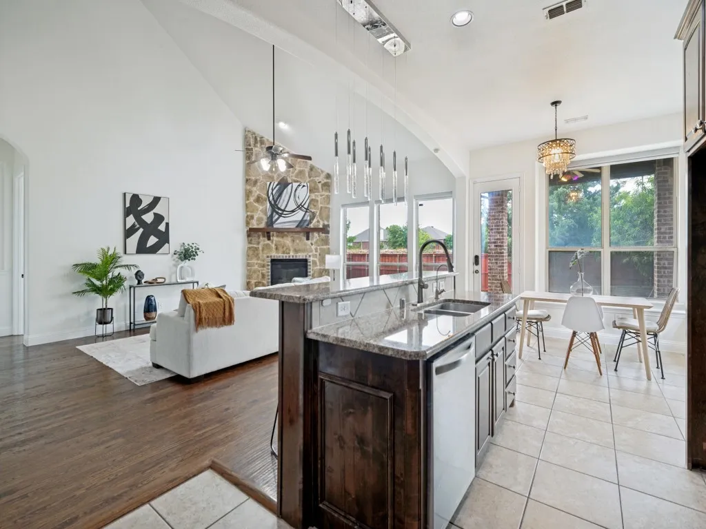 Single Family Residence For Rent in Denton County , 1191 Polo Heights Drive, Frisco, Texas 75033, 5 Bedroom, 4 Bathroom, 2 Garage spaces, 3,737 Sqft, built in 2015, mls#21300806, Real Estate Agent in Frisco, Homes For Rent in Denton county, Homes For Rent in Frisco, Realtor in Frisco Texas, Real Estate Brokerage Independent Realty Texas, Luminita Cordes Realtor