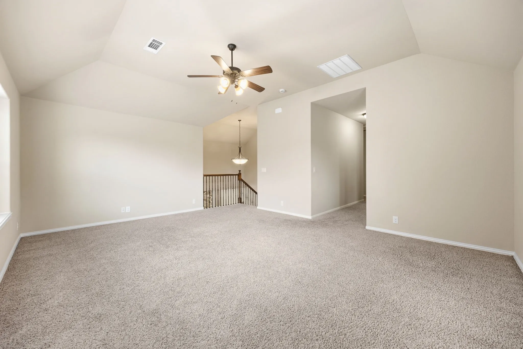 Single Family Residence For Sale in Kaufman County , 1116 Wedgewood Drive, Forney, Texas 75126, 4 Bedroom, 4 Bathroom, 2 Garage spaces, 3,210 Sqft, built in 2016, mls#21301199, Real Estate Agent in Forney, Homes For Sale in Kaufman county, Homes For Sale in Forney, Realtor in Forney Texas, Real Estate Brokerage Independent Realty Texas, Luminita Cordes Realtor