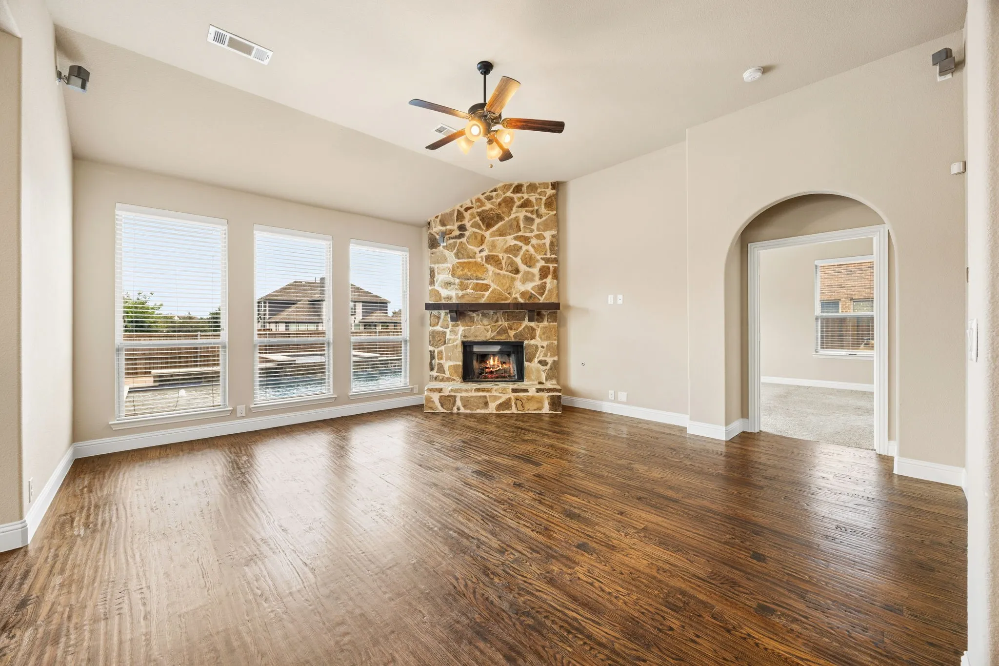 Single Family Residence For Sale in Kaufman County , 1116 Wedgewood Drive, Forney, Texas 75126, 4 Bedroom, 4 Bathroom, 2 Garage spaces, 3,210 Sqft, built in 2016, mls#21301199, Real Estate Agent in Forney, Homes For Sale in Kaufman county, Homes For Sale in Forney, Realtor in Forney Texas, Real Estate Brokerage Independent Realty Texas, Luminita Cordes Realtor