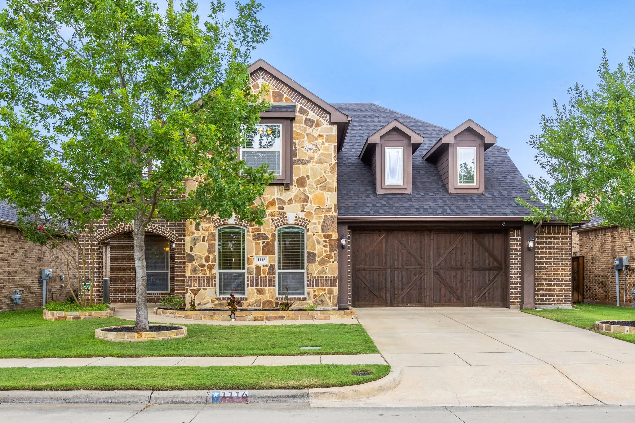 Single Family Residence For Sale in Kaufman County , 1116 Wedgewood Drive, Forney, Texas 75126, 4 Bedroom, 4 Bathroom, 2 Garage spaces, 3,210 Sqft, built in 2016, mls#21301199, Real Estate Agent in Forney, Homes For Sale in Kaufman county, Homes For Sale in Forney, Realtor in Forney Texas, Real Estate Brokerage Independent Realty Texas, Luminita Cordes Realtor