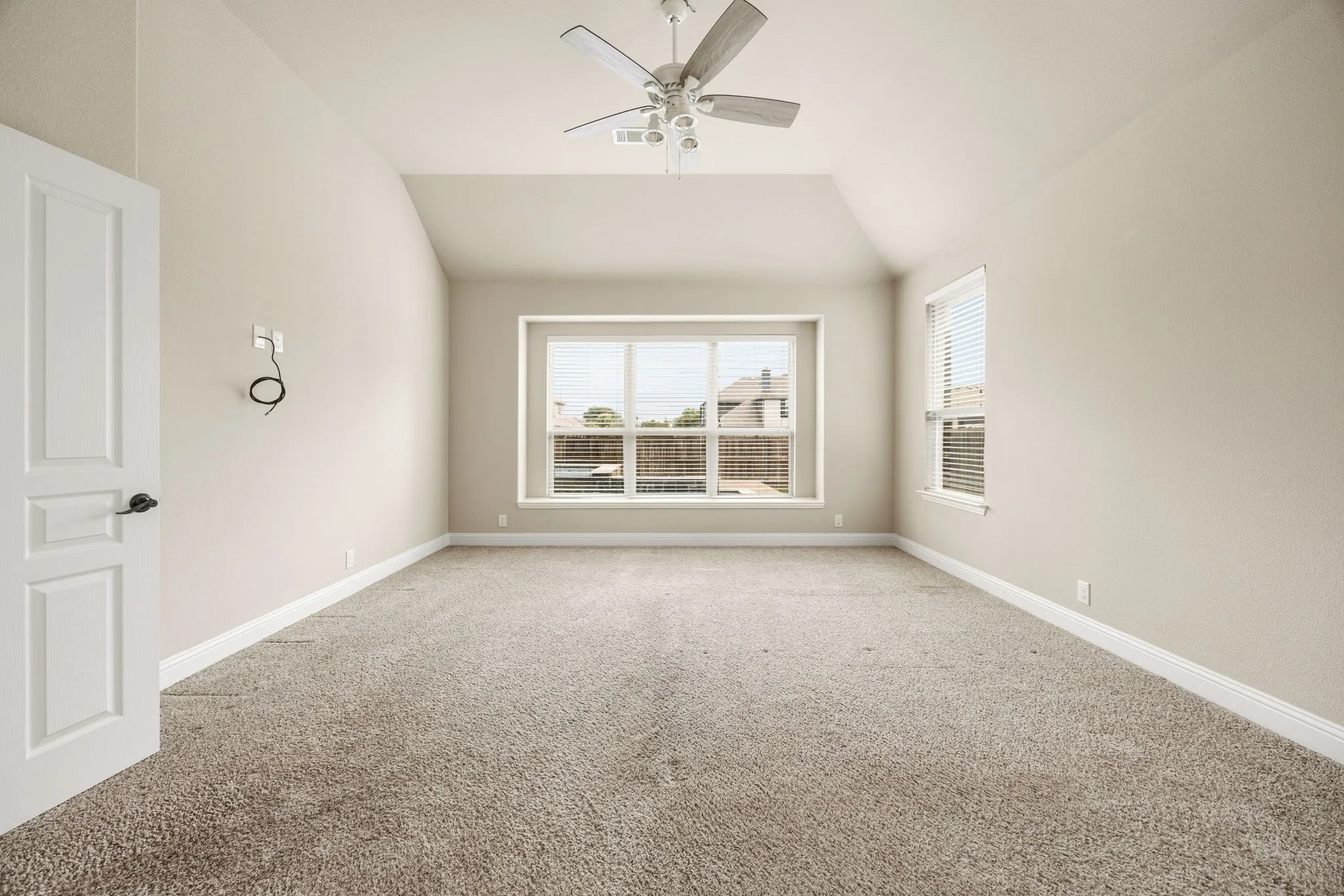Single Family Residence For Sale in Kaufman County , 1116 Wedgewood Drive, Forney, Texas 75126, 4 Bedroom, 4 Bathroom, 2 Garage spaces, 3,210 Sqft, built in 2016, mls#21301199, Real Estate Agent in Forney, Homes For Sale in Kaufman county, Homes For Sale in Forney, Realtor in Forney Texas, Real Estate Brokerage Independent Realty Texas, Luminita Cordes Realtor