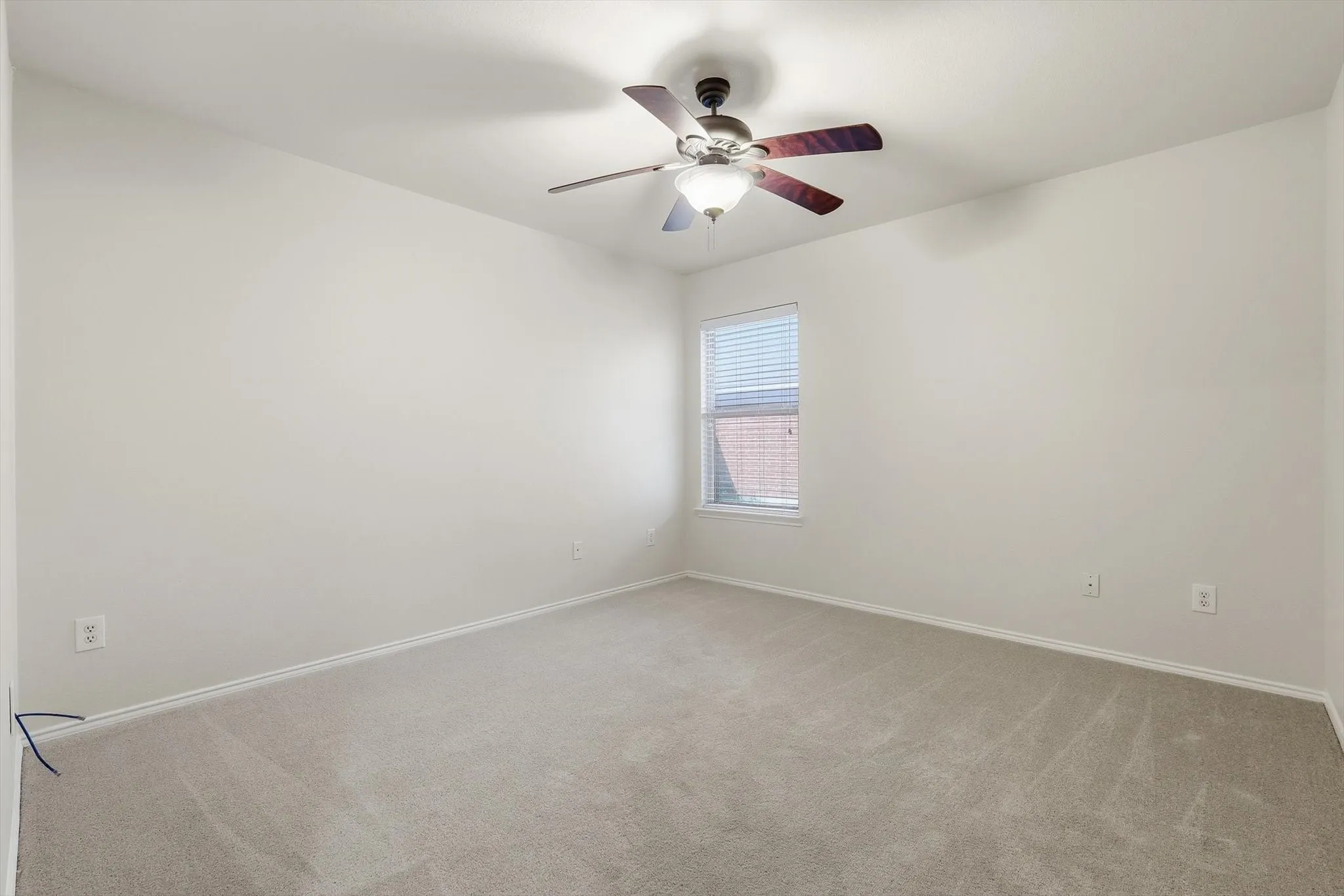 Single Family Residence For Sale in Rockwall County , 515 Laurel Lane, Fate, Texas 75087, 3 Bedroom, 2 Bathroom, 2 Garage spaces, 1,630 Sqft, built in 2007, mls#21290618, Real Estate Agent in Fate, Homes For Sale in Rockwall county, Homes For Sale in Fate, Realtor in Fate Texas, Real Estate Brokerage Independent Realty Texas, Luminita Cordes Realtor