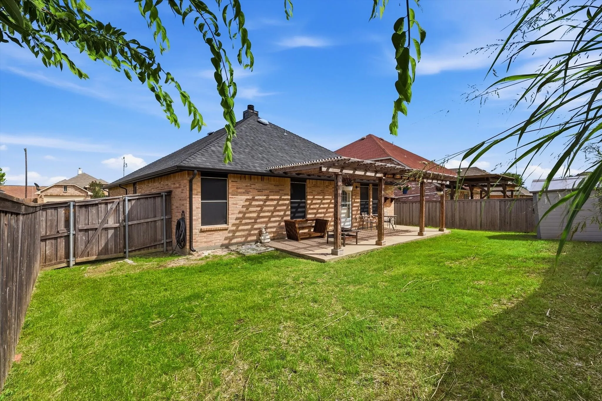 Single Family Residence For Sale in Rockwall County , 515 Laurel Lane, Fate, Texas 75087, 3 Bedroom, 2 Bathroom, 2 Garage spaces, 1,630 Sqft, built in 2007, mls#21290618, Real Estate Agent in Fate, Homes For Sale in Rockwall county, Homes For Sale in Fate, Realtor in Fate Texas, Real Estate Brokerage Independent Realty Texas, Luminita Cordes Realtor
