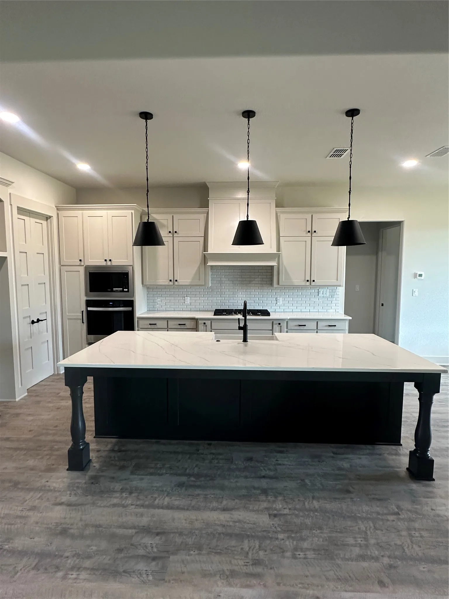 Single Family Residence For Sale in Montague County , 1604 N Mason, Bowie, Texas 76230, 4 Bedroom, 4 Bathroom, 2 Garage spaces, 2,800 Sqft, built in 2026, mls#21301293, Real Estate Agent in Bowie, Homes For Sale in Montague county, Homes For Sale in Bowie, Realtor in Bowie Texas, Real Estate Brokerage Independent Realty Texas, Luminita Cordes Realtor