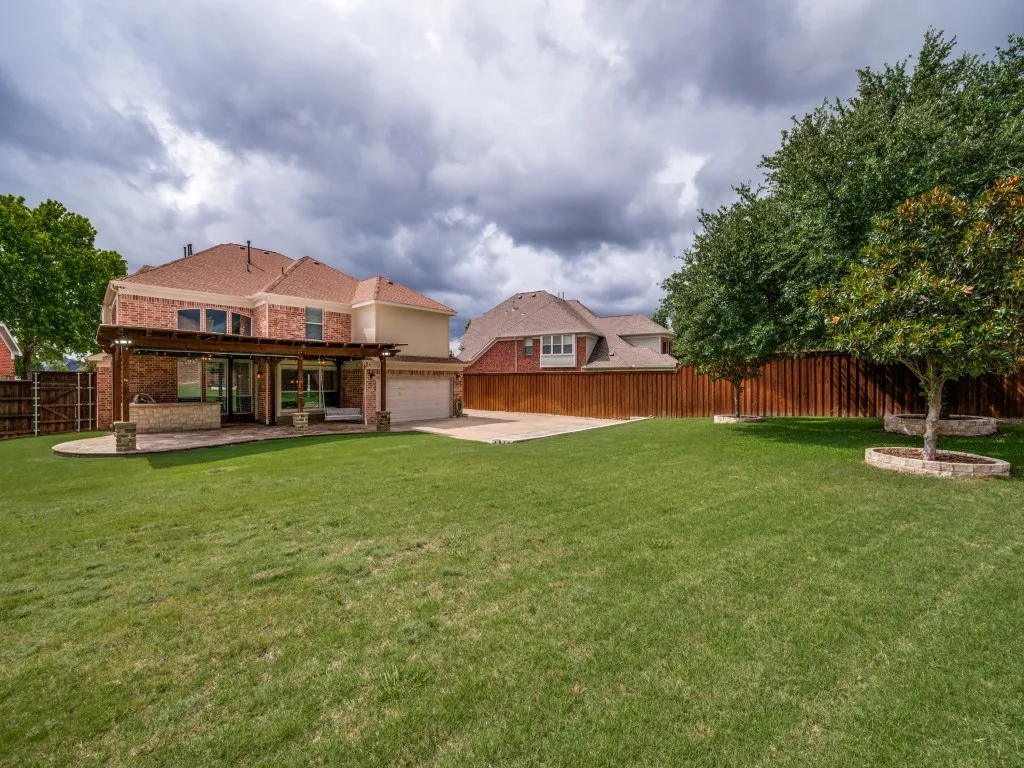 Oversized Lot with Electric Gate and Tandem 3 car garage