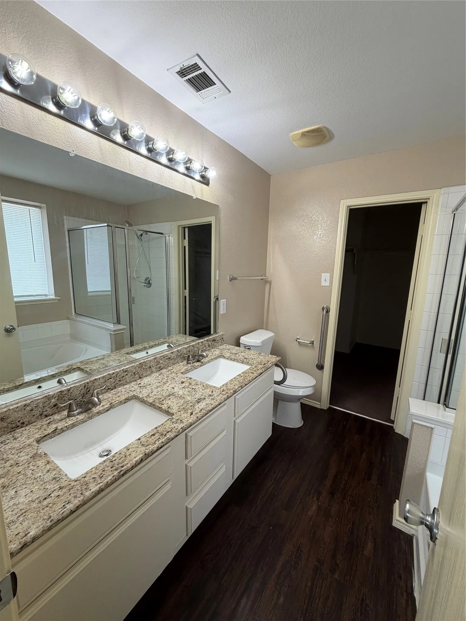 Single Family Residence For Rent in Dallas County , 1343 Marvin Gardens, Lancaster, Texas 75134, 4 Bedrooms, 3 Bathrooms, 2 Garage spaces, 3,382 Sqft, built in 2006, Price $2,595, mls#21301311, Real Estate Agent in Lancaster, Homes For Rent in Dallas county, Homes For Rent in Lancaster, Realtor in Lancaster Texas, Real Estate Brokerage Independent Realty Texas, Luminita Cordes Realtor