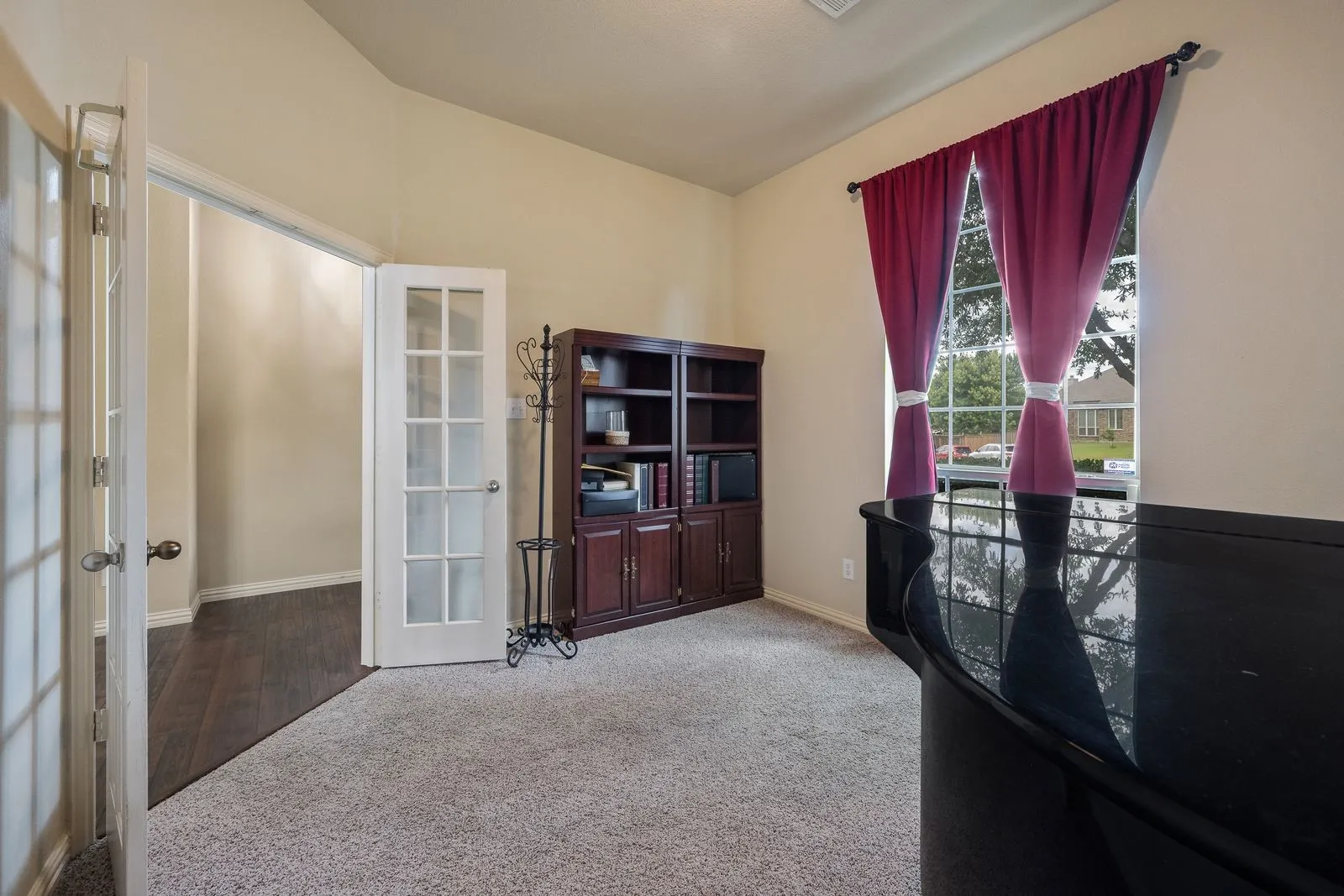 Single Family Residence For Sale in Kaufman County , 1001 Brigham Drive, Forney, Texas 75126, 4 Bedroom, 3 Bathroom, 2 Garage spaces, 2,819 Sqft, built in 2011, mls#21292556, Real Estate Agent in Forney, Homes For Sale in Kaufman county, Homes For Sale in Forney, Realtor in Forney Texas, Real Estate Brokerage Independent Realty Texas, Luminita Cordes Realtor