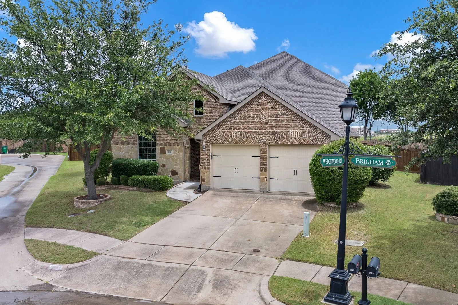 Single Family Residence For Sale in Kaufman County , 1001 Brigham Drive, Forney, Texas 75126, 4 Bedroom, 3 Bathroom, 2 Garage spaces, 2,819 Sqft, built in 2011, mls#21292556, Real Estate Agent in Forney, Homes For Sale in Kaufman county, Homes For Sale in Forney, Realtor in Forney Texas, Real Estate Brokerage Independent Realty Texas, Luminita Cordes Realtor