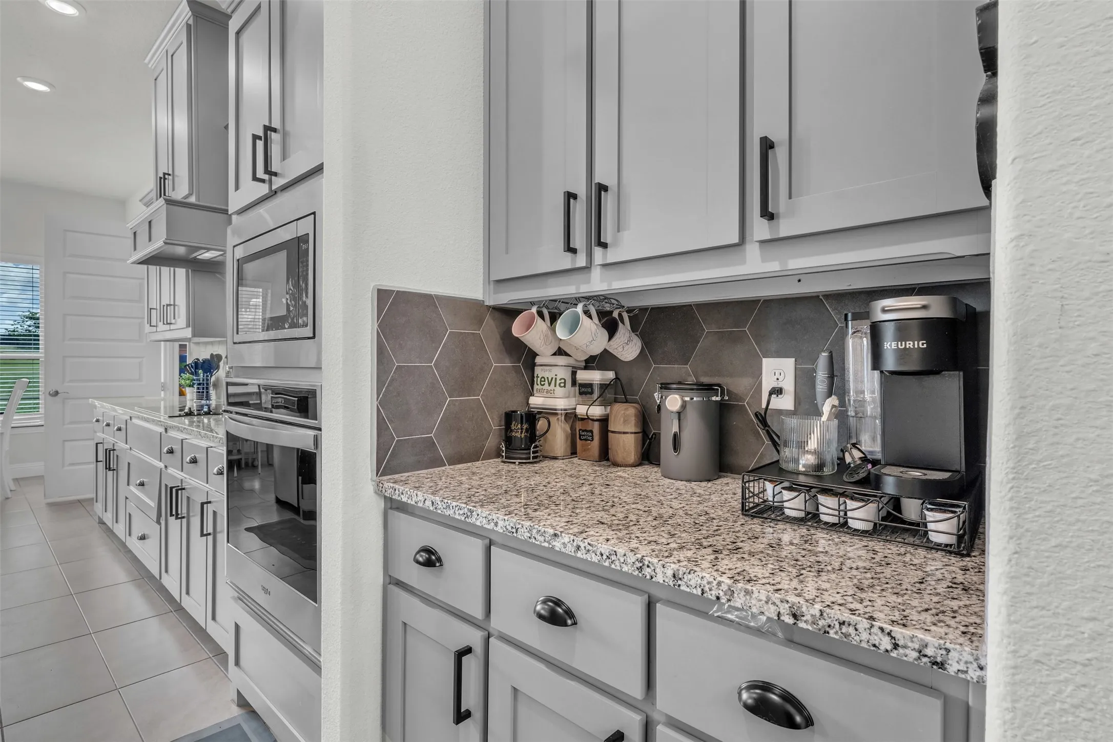Single Family Residence For Sale in Ellis County , 231 Berkeley Drive, Waxahachie, Texas 75167, 5 Bedroom, 3 Bathroom, 3 Garage spaces, 2,988 Sqft, built in 2020, mls#21301009, Real Estate Agent in Waxahachie, Homes For Sale in Ellis county, Homes For Sale in Waxahachie, Realtor in Waxahachie Texas, Real Estate Brokerage Independent Realty Texas, Luminita Cordes Realtor