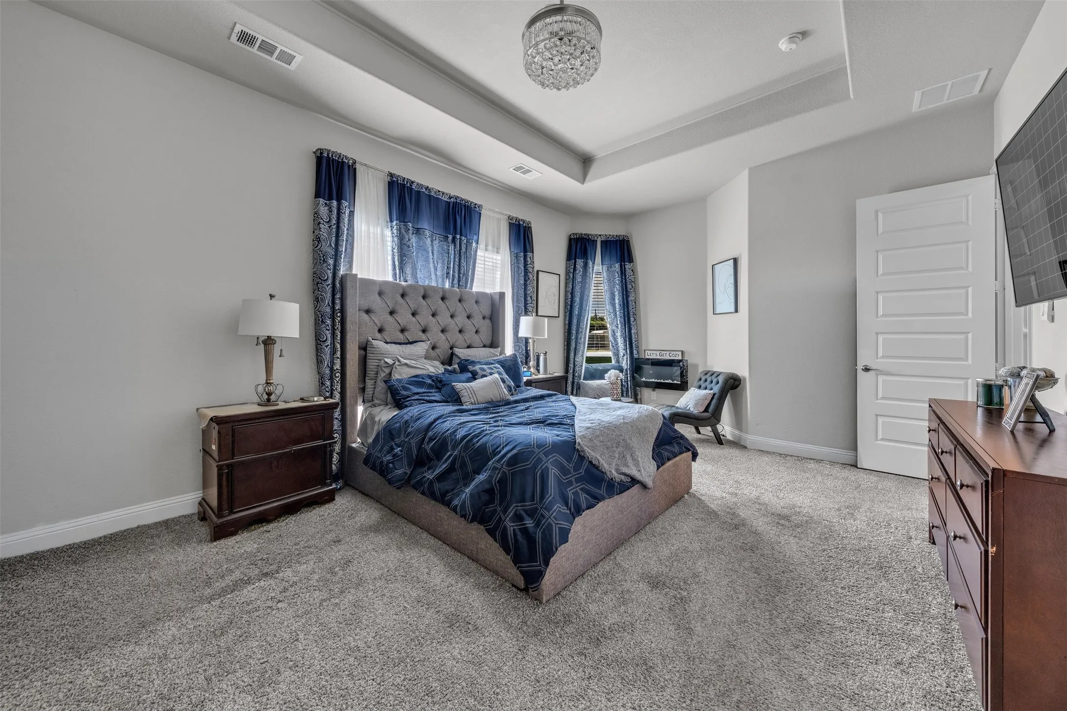 Single Family Residence For Sale in Ellis County , 231 Berkeley Drive, Waxahachie, Texas 75167, 5 Bedroom, 3 Bathroom, 3 Garage spaces, 2,988 Sqft, built in 2020, mls#21301009, Real Estate Agent in Waxahachie, Homes For Sale in Ellis county, Homes For Sale in Waxahachie, Realtor in Waxahachie Texas, Real Estate Brokerage Independent Realty Texas, Luminita Cordes Realtor