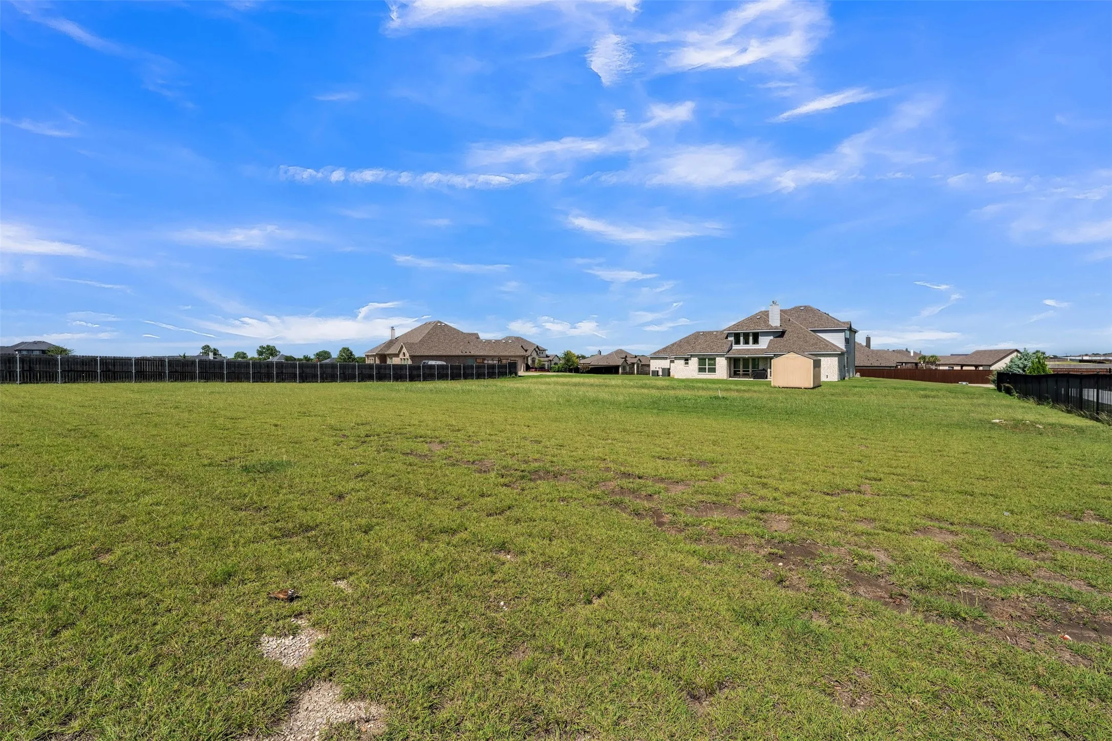 Single Family Residence For Sale in Ellis County , 231 Berkeley Drive, Waxahachie, Texas 75167, 5 Bedroom, 3 Bathroom, 3 Garage spaces, 2,988 Sqft, built in 2020, mls#21301009, Real Estate Agent in Waxahachie, Homes For Sale in Ellis county, Homes For Sale in Waxahachie, Realtor in Waxahachie Texas, Real Estate Brokerage Independent Realty Texas, Luminita Cordes Realtor
