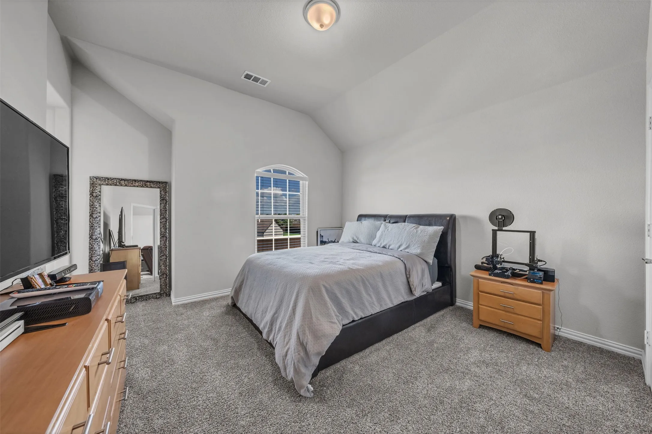 Single Family Residence For Sale in Ellis County , 231 Berkeley Drive, Waxahachie, Texas 75167, 5 Bedroom, 3 Bathroom, 3 Garage spaces, 2,988 Sqft, built in 2020, mls#21301009, Real Estate Agent in Waxahachie, Homes For Sale in Ellis county, Homes For Sale in Waxahachie, Realtor in Waxahachie Texas, Real Estate Brokerage Independent Realty Texas, Luminita Cordes Realtor