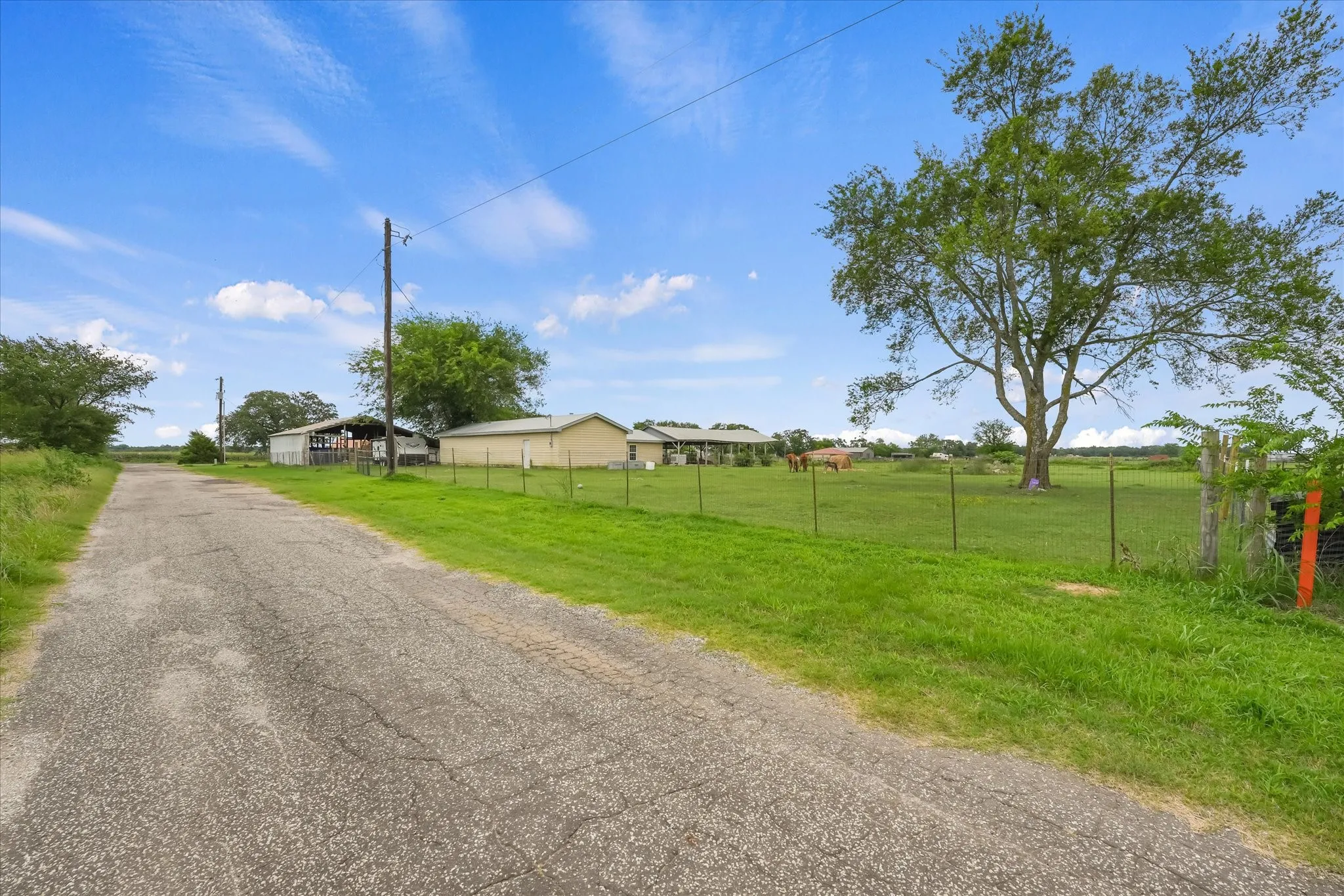 Unimproved Land For Sale in Hopkins County , 15 County Road 1150, Cumby, Texas 75433, 0, 0, Garage spaces, 0 Sqft, built in 0, mls#21298622, Real Estate Agent in Cumby, Homes For Sale in Hopkins county, Homes For Sale in Cumby, Realtor in Cumby Texas, Real Estate Brokerage Independent Realty Texas, Luminita Cordes Realtor