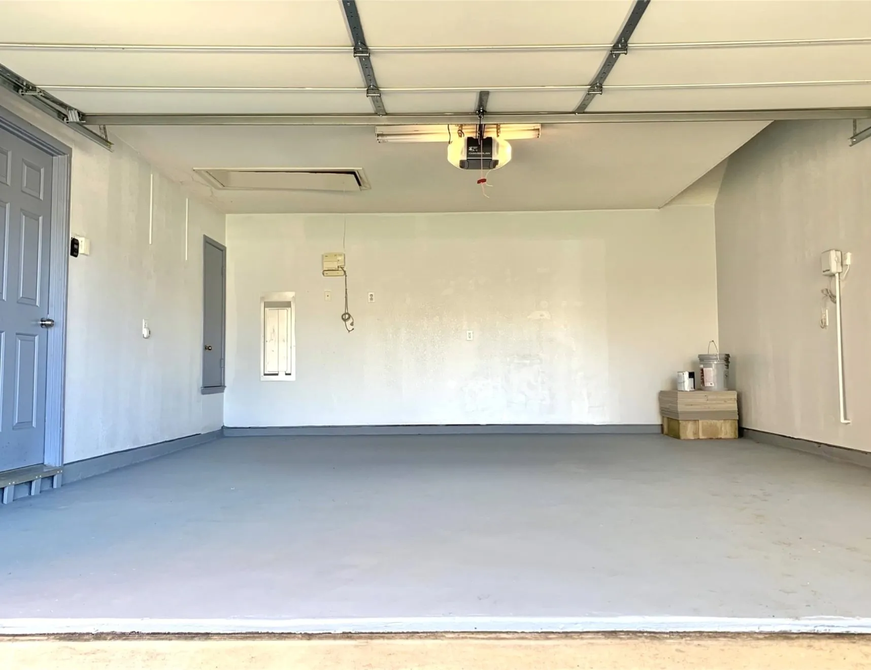 Single Family Residence For Rent in Denton County , 1410 Indian Lake Trail, Carrollton, Texas 75007, 4 Bedroom, 3 Bathroom, 2 Garage spaces, 2,390 Sqft, built in 1988, mls#21301332, Real Estate Agent in Carrollton, Homes For Rent in Denton county, Homes For Rent in Carrollton, Realtor in Carrollton Texas, Real Estate Brokerage Independent Realty Texas, Luminita Cordes Realtor