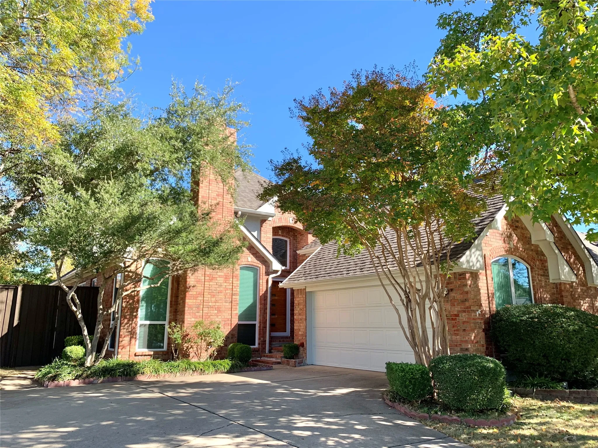 Single Family Residence For Rent in Denton County , 1410 Indian Lake Trail, Carrollton, Texas 75007, 4 Bedroom, 3 Bathroom, 2 Garage spaces, 2,390 Sqft, built in 1988, mls#21301332, Real Estate Agent in Carrollton, Homes For Rent in Denton county, Homes For Rent in Carrollton, Realtor in Carrollton Texas, Real Estate Brokerage Independent Realty Texas, Luminita Cordes Realtor