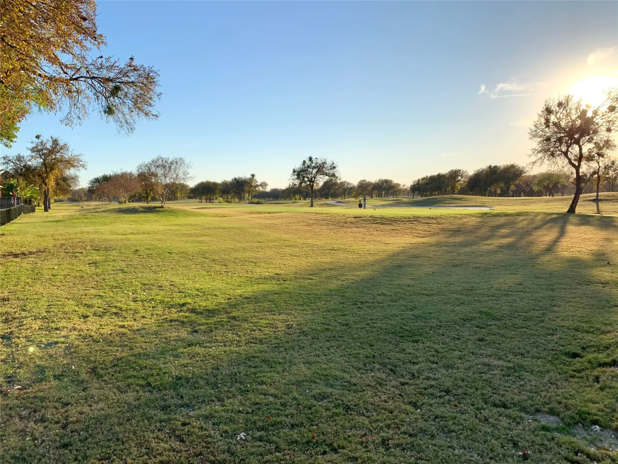 Single Family Residence For Rent in Denton County , 1410 Indian Lake Trail, Carrollton, Texas 75007, 4 Bedroom, 3 Bathroom, 2 Garage spaces, 2,390 Sqft, built in 1988, mls#21301332, Real Estate Agent in Carrollton, Homes For Rent in Denton county, Homes For Rent in Carrollton, Realtor in Carrollton Texas, Real Estate Brokerage Independent Realty Texas, Luminita Cordes Realtor