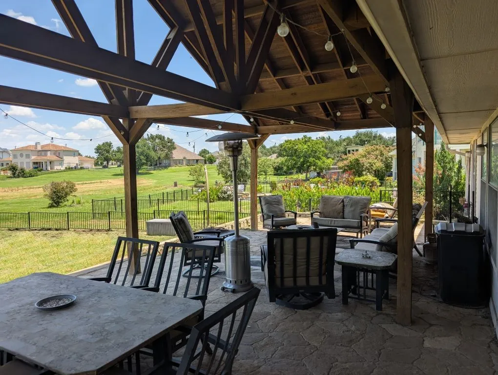 Single Family Residence For Sale in Denton County , 11044 Windjammer Drive, Frisco, Texas 75036, 3 Bedroom, 2 Bathroom, 3 Garage spaces, 2,092 Sqft, built in 1995, mls#21301282, Real Estate Agent in Frisco, Homes For Sale in Denton county, Homes For Sale in Frisco, Realtor in Frisco Texas, Real Estate Brokerage Independent Realty Texas, Luminita Cordes Realtor