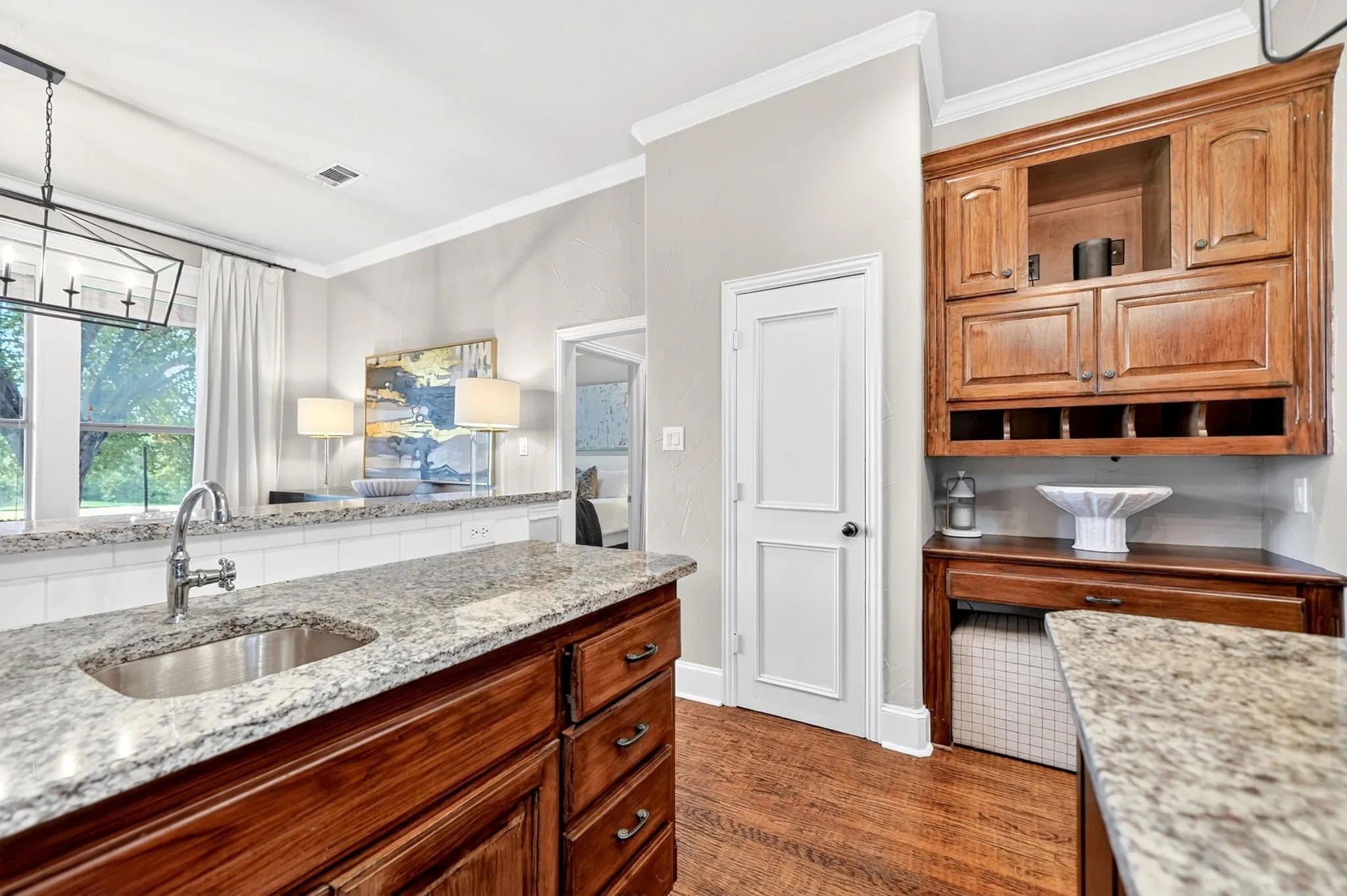Single Family Residence For Sale in Rockwall County , 1711 Weiskopf Drive, Heath, Texas 75032, 3 Bedroom, 3 Bathroom, 2 Garage spaces, 2,370 Sqft, built in 1999, mls#21288057, Real Estate Agent in Heath, Homes For Sale in Rockwall county, Homes For Sale in Heath, Realtor in Heath Texas, Real Estate Brokerage Independent Realty Texas, Luminita Cordes Realtor