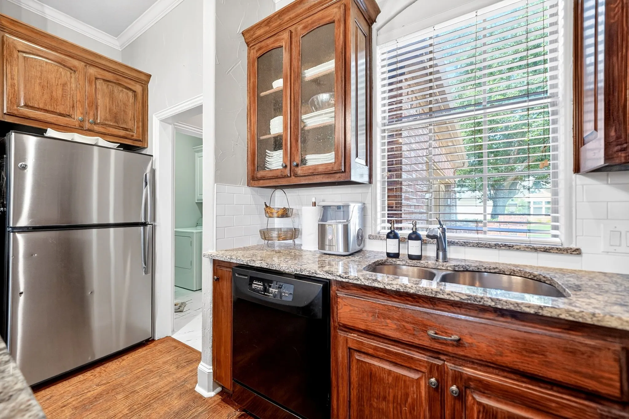 Single Family Residence For Sale in Rockwall County , 1711 Weiskopf Drive, Heath, Texas 75032, 3 Bedroom, 3 Bathroom, 2 Garage spaces, 2,370 Sqft, built in 1999, mls#21288057, Real Estate Agent in Heath, Homes For Sale in Rockwall county, Homes For Sale in Heath, Realtor in Heath Texas, Real Estate Brokerage Independent Realty Texas, Luminita Cordes Realtor