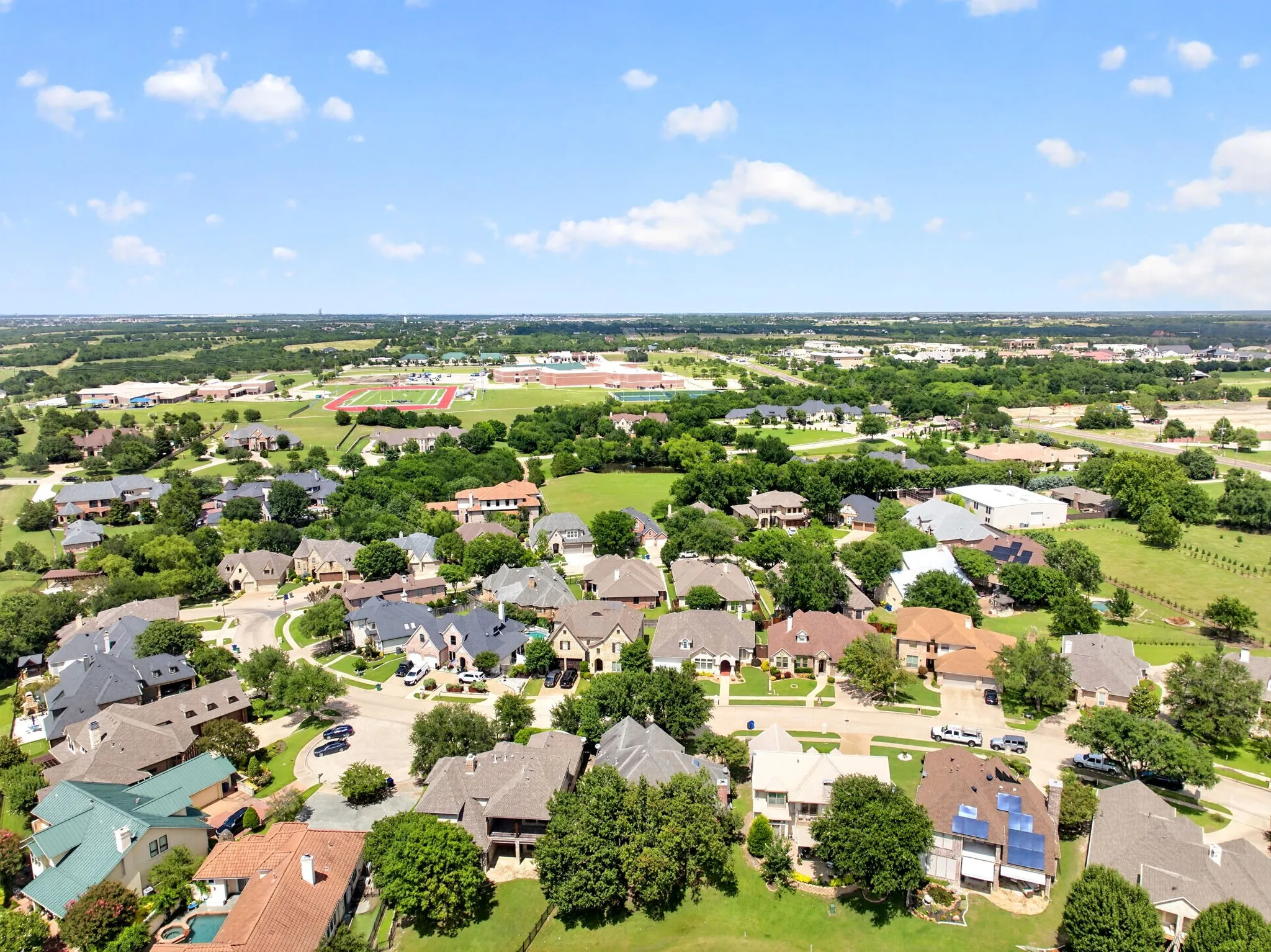 Single Family Residence For Sale in Rockwall County , 1711 Weiskopf Drive, Heath, Texas 75032, 3 Bedroom, 3 Bathroom, 2 Garage spaces, 2,370 Sqft, built in 1999, mls#21288057, Real Estate Agent in Heath, Homes For Sale in Rockwall county, Homes For Sale in Heath, Realtor in Heath Texas, Real Estate Brokerage Independent Realty Texas, Luminita Cordes Realtor