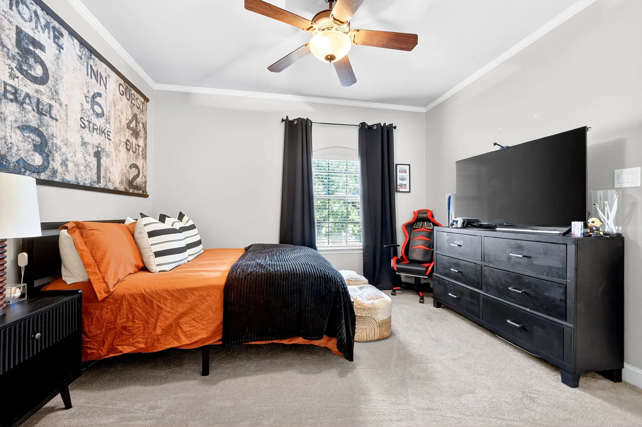 Single Family Residence For Sale in Rockwall County , 1711 Weiskopf Drive, Heath, Texas 75032, 3 Bedroom, 3 Bathroom, 2 Garage spaces, 2,370 Sqft, built in 1999, mls#21288057, Real Estate Agent in Heath, Homes For Sale in Rockwall county, Homes For Sale in Heath, Realtor in Heath Texas, Real Estate Brokerage Independent Realty Texas, Luminita Cordes Realtor