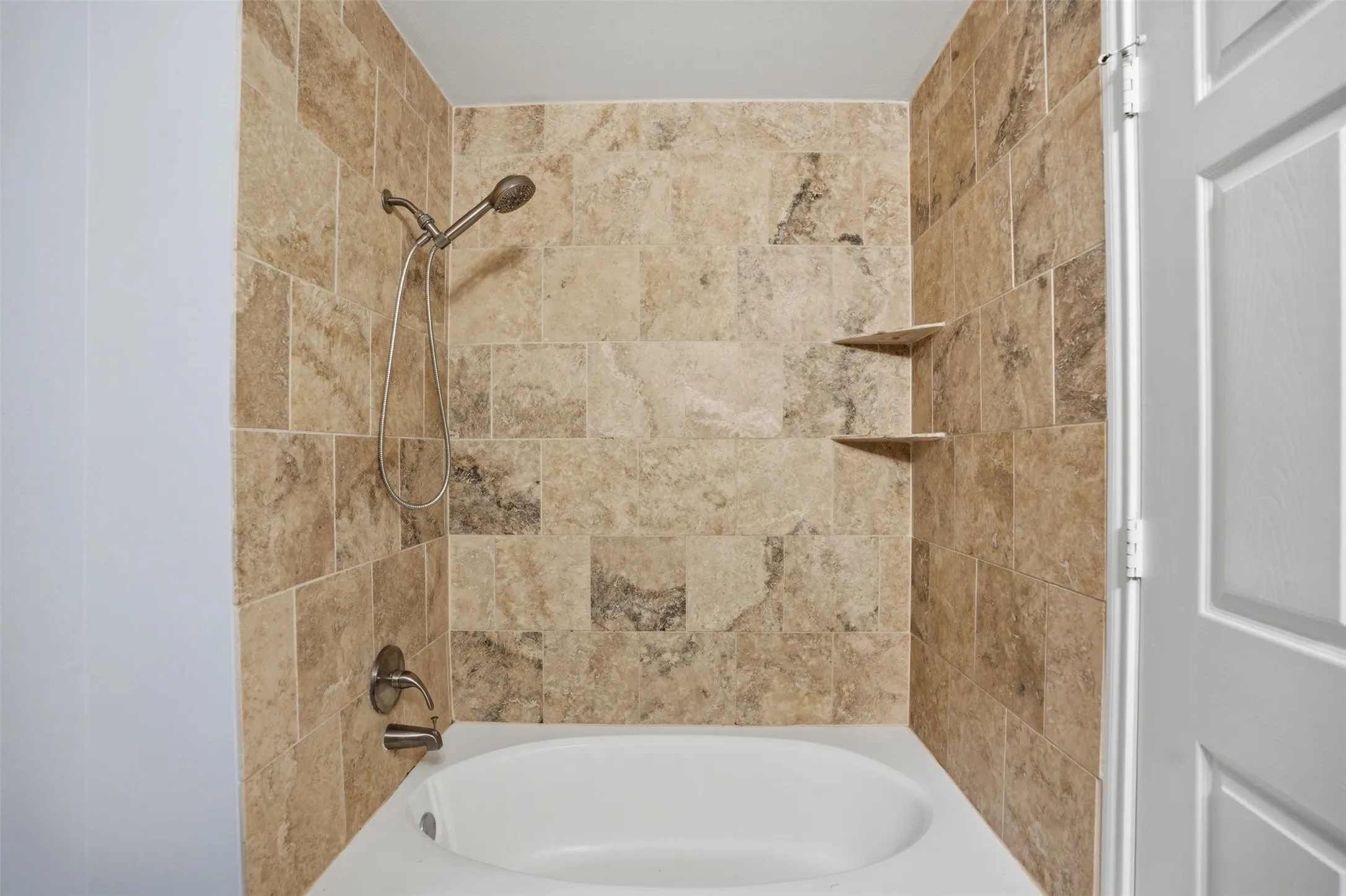 Condominium For Sale in Dallas County , 3102 Kings Road 2101, Dallas, Texas 75219, 2 Bedroom, 2 Bathroom, 2 Garage spaces, 968 Sqft, built in 2001, mls#21301298, Real Estate Agent in Dallas, Homes For Sale in Dallas county, Homes For Sale in Dallas, Realtor in Dallas Texas, Real Estate Brokerage Independent Realty Texas, Luminita Cordes Realtor