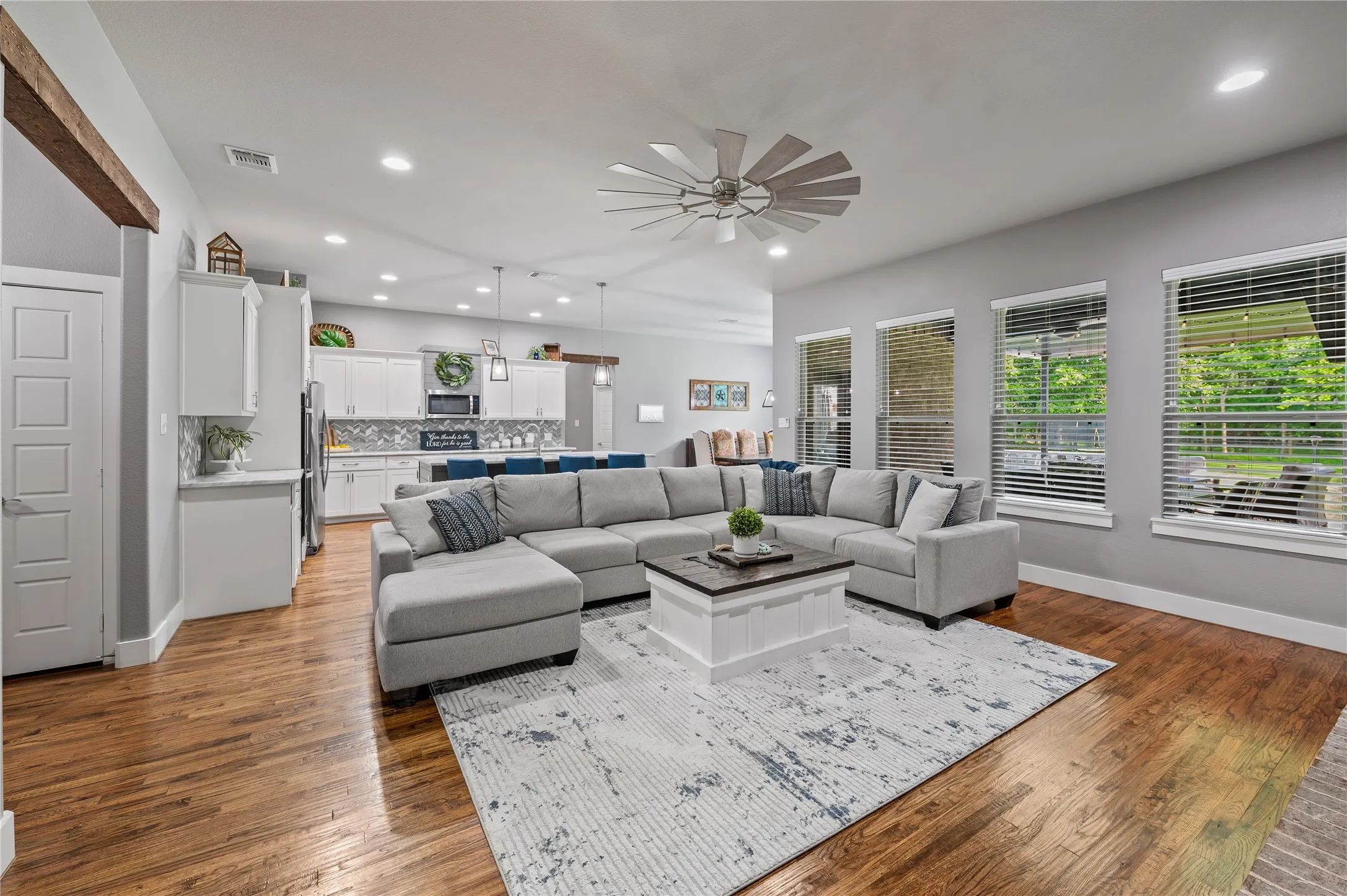Single Family Residence For Sale in Hunt County , 3615 County Road 2508, Caddo Mills, Texas 75135, 4 Bedroom, 3 Bathroom, 3 Garage spaces, 2,714 Sqft, built in 2020, mls#21301186, Real Estate Agent in Caddo Mills, Homes For Sale in Hunt county, Homes For Sale in Caddo Mills, Realtor in Caddo Mills Texas, Real Estate Brokerage Independent Realty Texas, Luminita Cordes Realtor