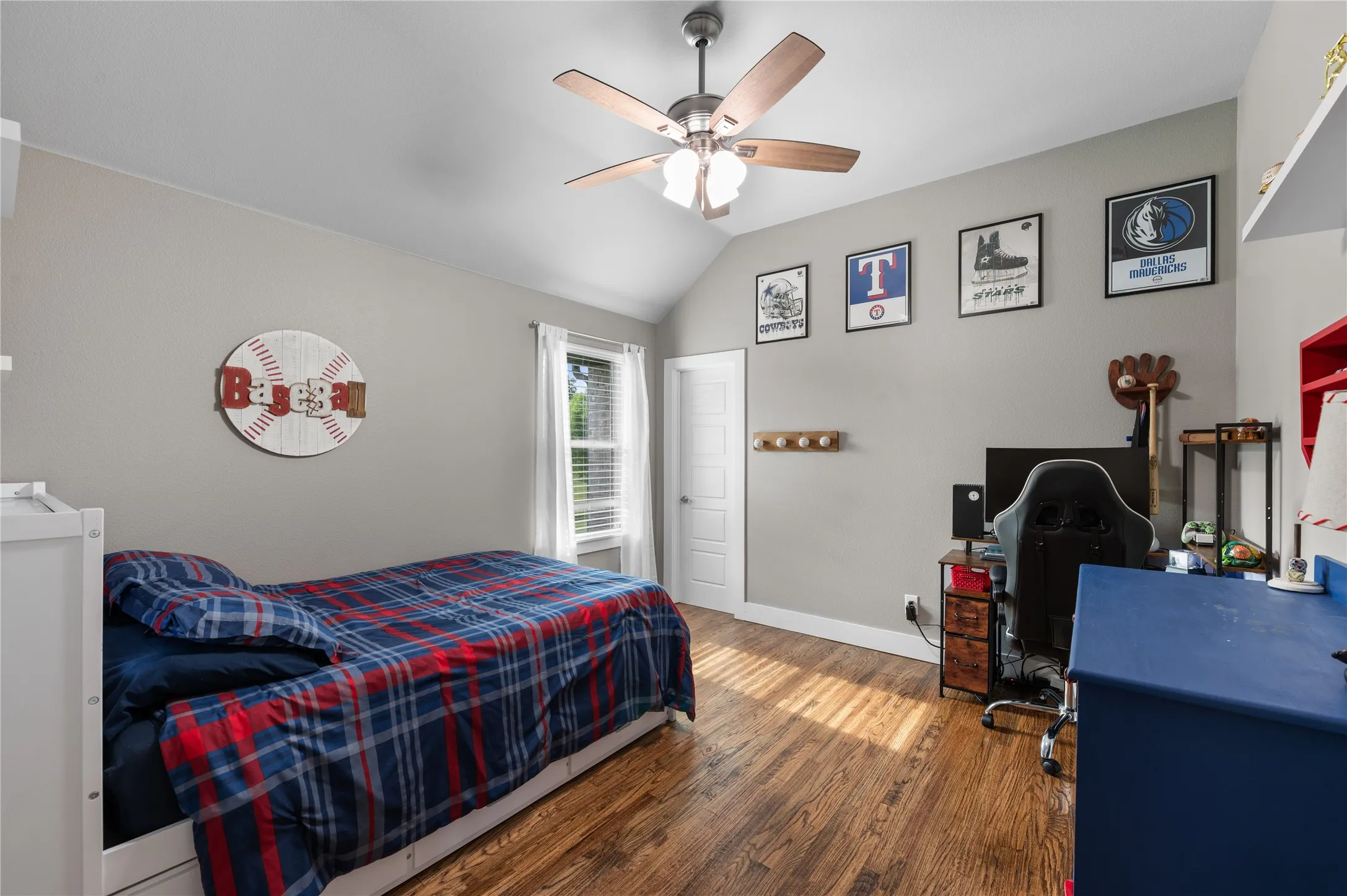 Single Family Residence For Sale in Hunt County , 3615 County Road 2508, Caddo Mills, Texas 75135, 4 Bedroom, 3 Bathroom, 3 Garage spaces, 2,714 Sqft, built in 2020, mls#21301186, Real Estate Agent in Caddo Mills, Homes For Sale in Hunt county, Homes For Sale in Caddo Mills, Realtor in Caddo Mills Texas, Real Estate Brokerage Independent Realty Texas, Luminita Cordes Realtor