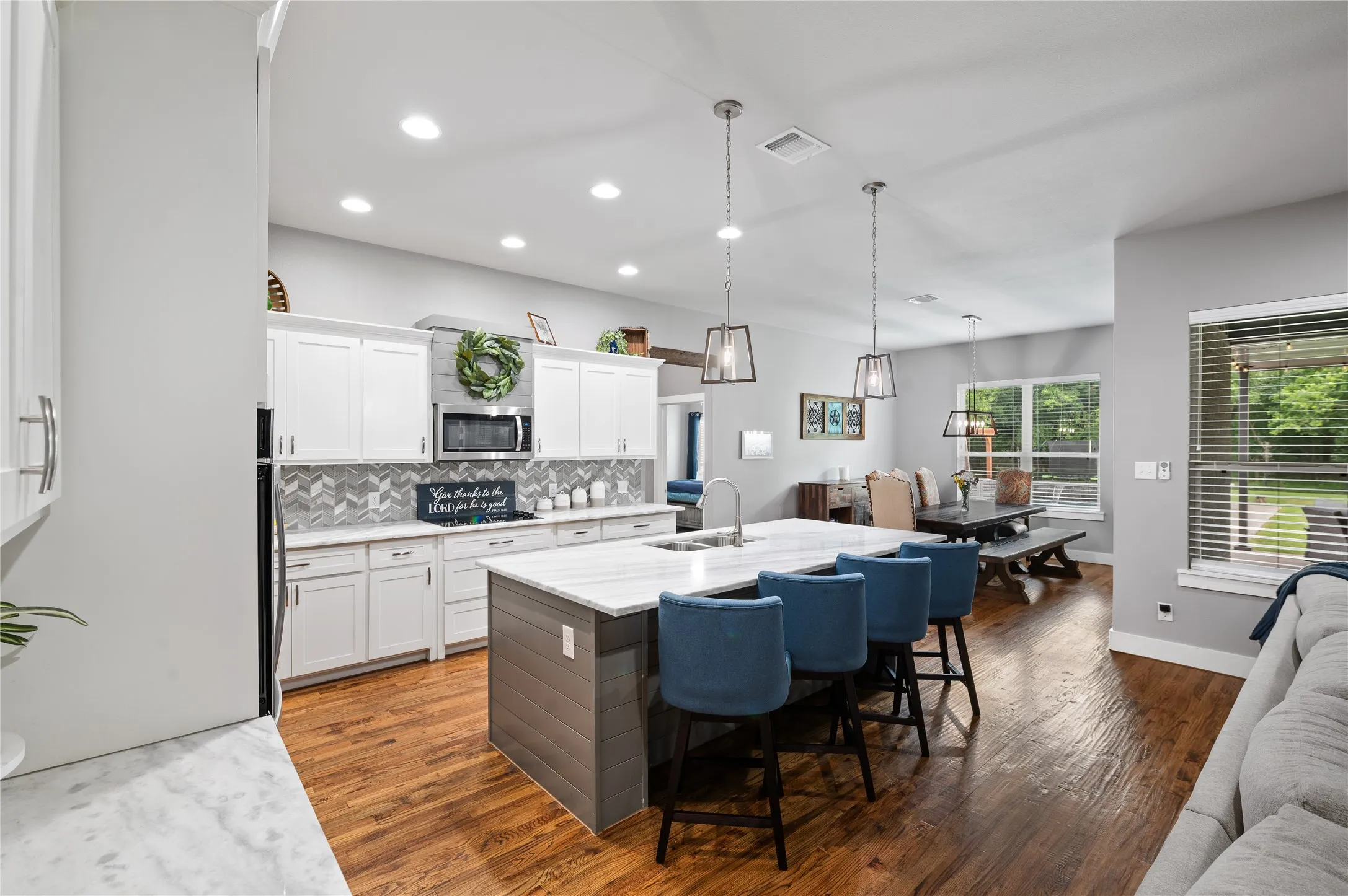 Single Family Residence For Sale in Hunt County , 3615 County Road 2508, Caddo Mills, Texas 75135, 4 Bedroom, 3 Bathroom, 3 Garage spaces, 2,714 Sqft, built in 2020, mls#21301186, Real Estate Agent in Caddo Mills, Homes For Sale in Hunt county, Homes For Sale in Caddo Mills, Realtor in Caddo Mills Texas, Real Estate Brokerage Independent Realty Texas, Luminita Cordes Realtor
