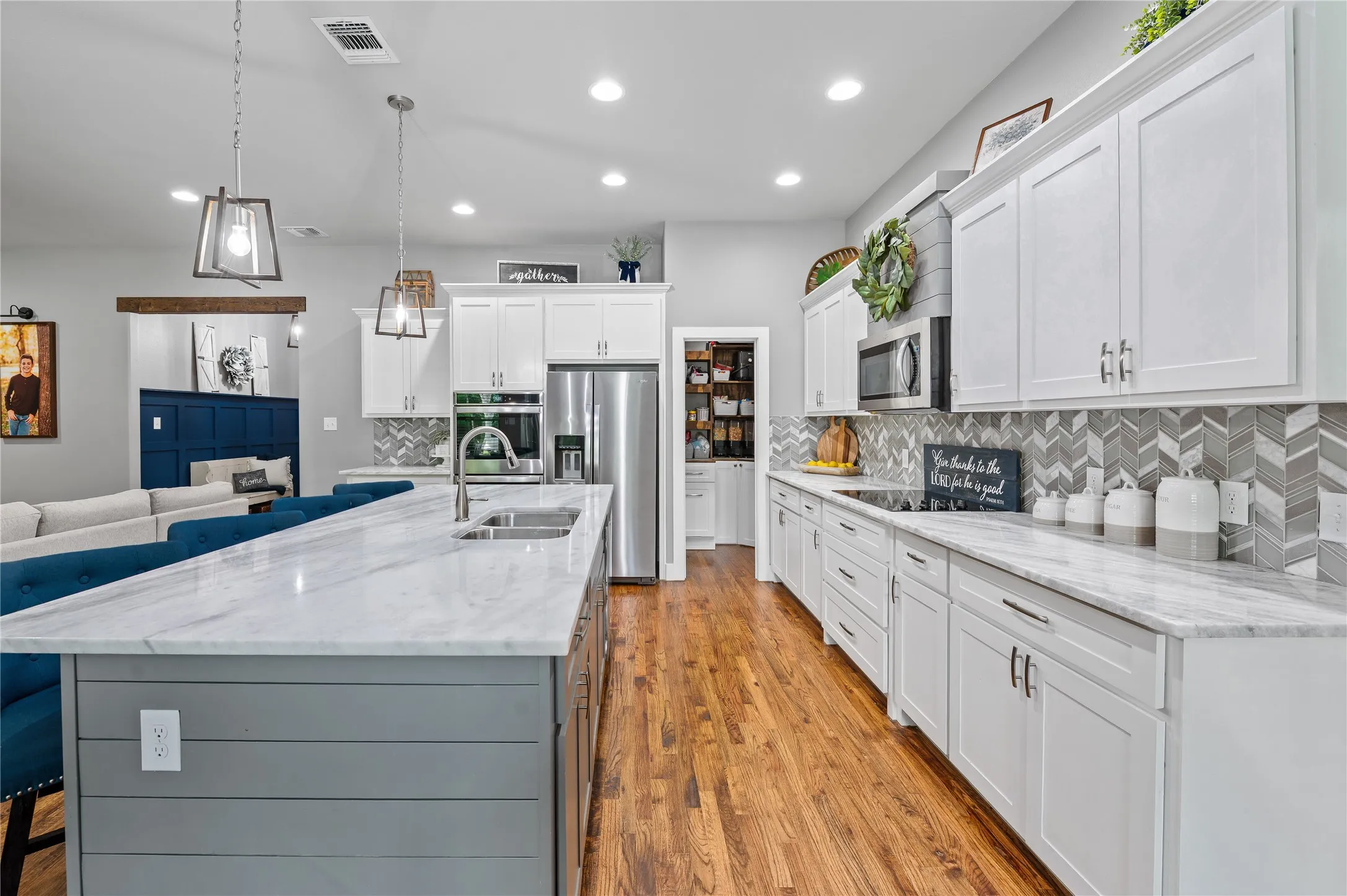 Single Family Residence For Sale in Hunt County , 3615 County Road 2508, Caddo Mills, Texas 75135, 4 Bedroom, 3 Bathroom, 3 Garage spaces, 2,714 Sqft, built in 2020, mls#21301186, Real Estate Agent in Caddo Mills, Homes For Sale in Hunt county, Homes For Sale in Caddo Mills, Realtor in Caddo Mills Texas, Real Estate Brokerage Independent Realty Texas, Luminita Cordes Realtor