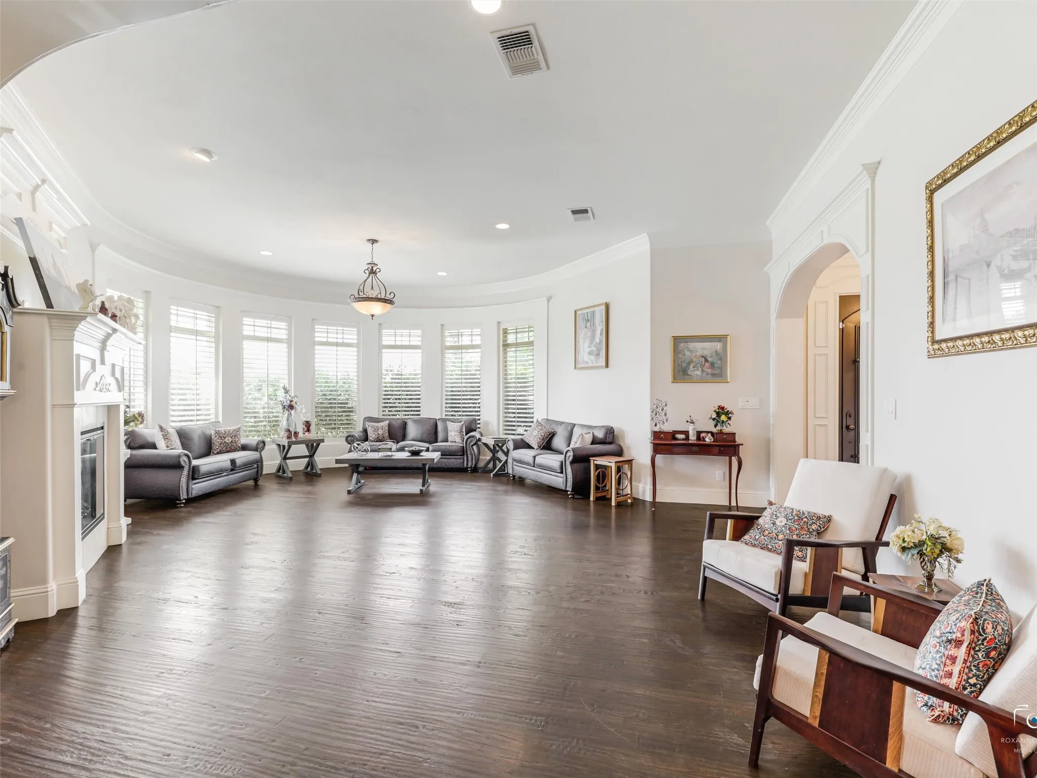 Single Family Residence For Sale in Collin County , 4428 Lake Breeze Drive, Mc Kinney, Texas 75071, 4 Bedroom, 4 Bathroom, 4 Garage spaces, 5,553 Sqft, built in 2013, mls#21300895, Real Estate Agent in Mc Kinney, Homes For Sale in Collin county, Homes For Sale in Mc Kinney, Realtor in Mc Kinney Texas, Real Estate Brokerage Independent Realty Texas, Luminita Cordes Realtor