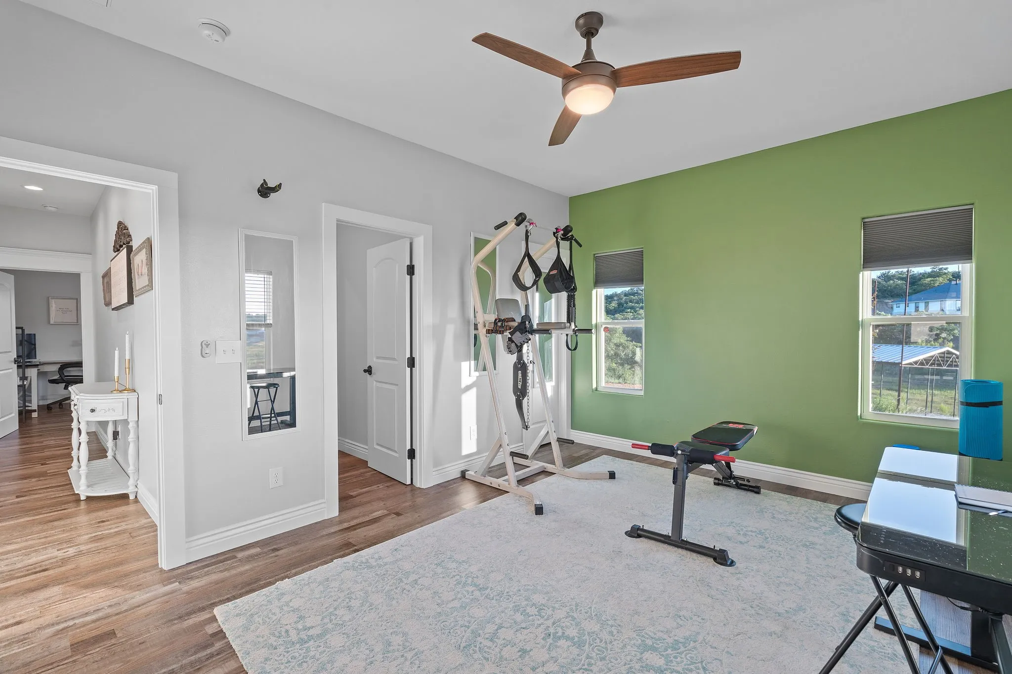 Single Family Residence For Sale in Eastland County , 313 Hidden Shores Drive, Cisco, Texas 76437, 5 Bedroom, 5 Bathroom, 2 Garage spaces, 3,181 Sqft, built in 2022, mls#21299588, Real Estate Agent in Cisco, Homes For Sale in Eastland county, Homes For Sale in Cisco, Realtor in Cisco Texas, Real Estate Brokerage Independent Realty Texas, Luminita Cordes Realtor