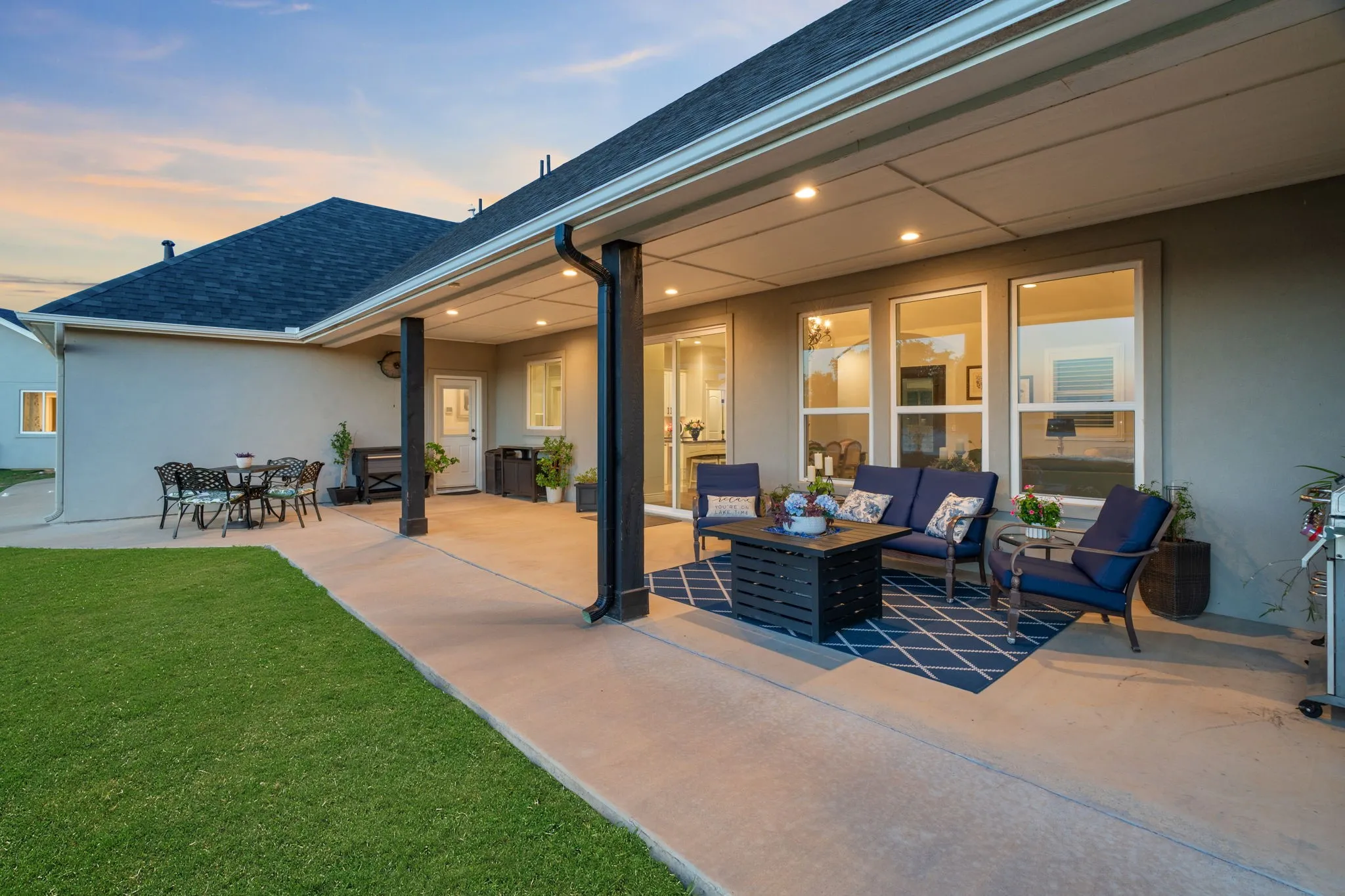 Single Family Residence For Sale in Eastland County , 313 Hidden Shores Drive, Cisco, Texas 76437, 5 Bedroom, 5 Bathroom, 2 Garage spaces, 3,181 Sqft, built in 2022, mls#21299588, Real Estate Agent in Cisco, Homes For Sale in Eastland county, Homes For Sale in Cisco, Realtor in Cisco Texas, Real Estate Brokerage Independent Realty Texas, Luminita Cordes Realtor
