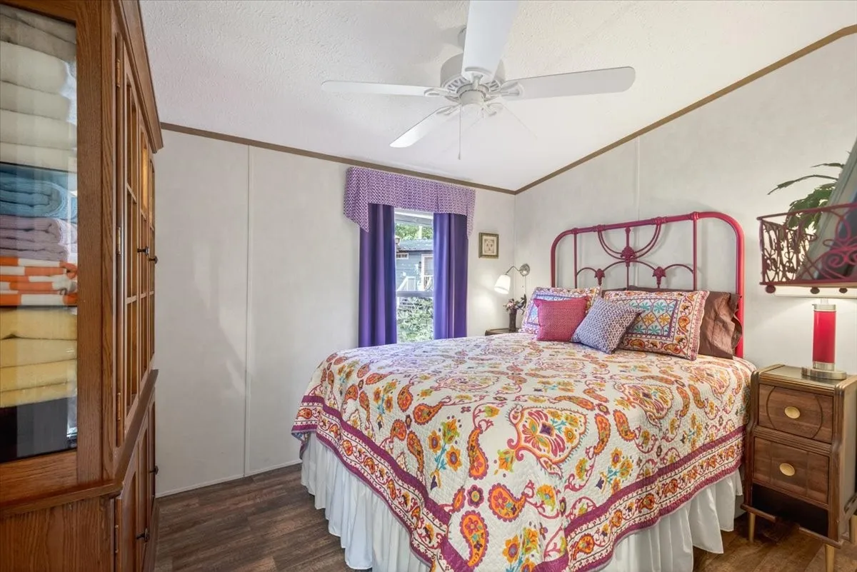 Single Family Residence For Sale in Wood County , 505 County Road 3420, Hawkins, Texas 75765, 2 Bedroom, 1 Bathroom, 2 Garage spaces, 806 Sqft, built in 2015, mls#21298910, Real Estate Agent in Hawkins, Homes For Sale in Wood county, Homes For Sale in Hawkins, Realtor in Hawkins Texas, Real Estate Brokerage Independent Realty Texas, Luminita Cordes Realtor