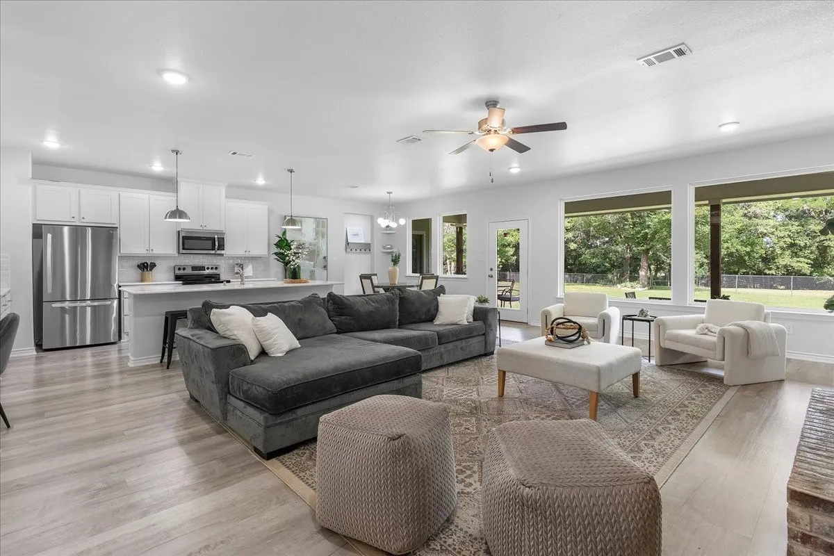 Single Family Residence For Sale in Denton County , 6512 Crooked Lane, Flower Mound, Texas 75022, 4 Bedroom, 2 Bathroom, 2 Garage spaces, 2,257 Sqft, built in 2022, mls#21281836, Real Estate Agent in Flower Mound, Homes For Sale in Denton county, Homes For Sale in Flower Mound, Realtor in Flower Mound Texas, Real Estate Brokerage Independent Realty Texas, Luminita Cordes Realtor