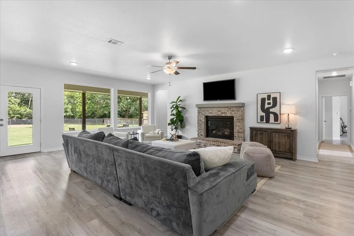 Single Family Residence For Sale in Denton County , 6512 Crooked Lane, Flower Mound, Texas 75022, 4 Bedroom, 2 Bathroom, 2 Garage spaces, 2,257 Sqft, built in 2022, mls#21281836, Real Estate Agent in Flower Mound, Homes For Sale in Denton county, Homes For Sale in Flower Mound, Realtor in Flower Mound Texas, Real Estate Brokerage Independent Realty Texas, Luminita Cordes Realtor