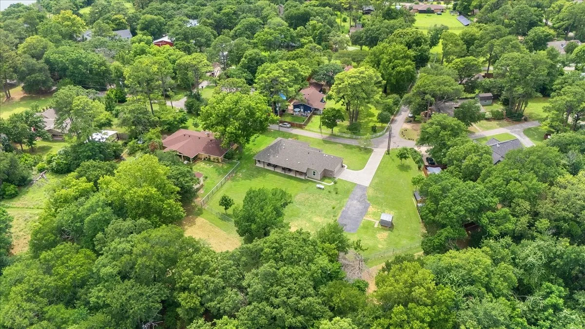 Single Family Residence For Sale in Denton County , 6512 Crooked Lane, Flower Mound, Texas 75022, 4 Bedroom, 2 Bathroom, 2 Garage spaces, 2,257 Sqft, built in 2022, mls#21281836, Real Estate Agent in Flower Mound, Homes For Sale in Denton county, Homes For Sale in Flower Mound, Realtor in Flower Mound Texas, Real Estate Brokerage Independent Realty Texas, Luminita Cordes Realtor