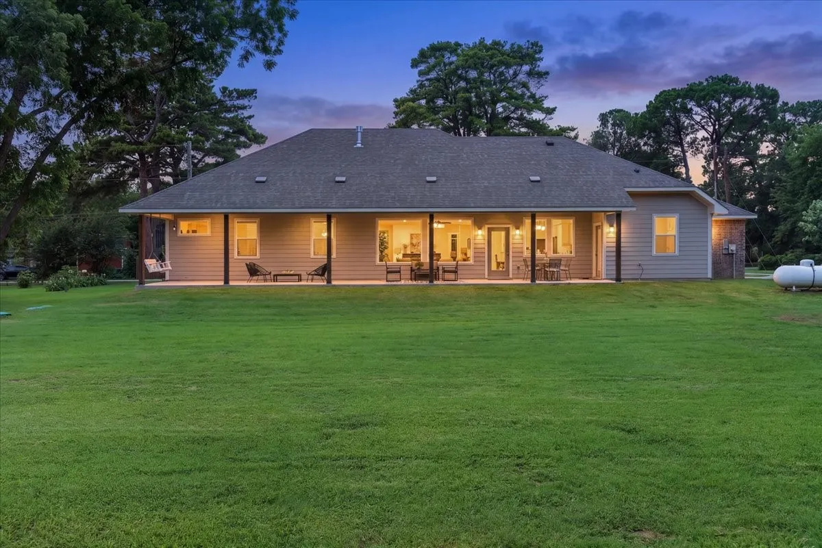 Single Family Residence For Sale in Denton County , 6512 Crooked Lane, Flower Mound, Texas 75022, 4 Bedroom, 2 Bathroom, 2 Garage spaces, 2,257 Sqft, built in 2022, mls#21281836, Real Estate Agent in Flower Mound, Homes For Sale in Denton county, Homes For Sale in Flower Mound, Realtor in Flower Mound Texas, Real Estate Brokerage Independent Realty Texas, Luminita Cordes Realtor