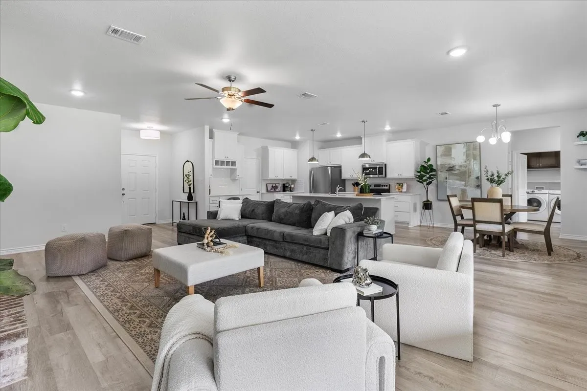 Single Family Residence For Sale in Denton County , 6512 Crooked Lane, Flower Mound, Texas 75022, 4 Bedroom, 2 Bathroom, 2 Garage spaces, 2,257 Sqft, built in 2022, mls#21281836, Real Estate Agent in Flower Mound, Homes For Sale in Denton county, Homes For Sale in Flower Mound, Realtor in Flower Mound Texas, Real Estate Brokerage Independent Realty Texas, Luminita Cordes Realtor