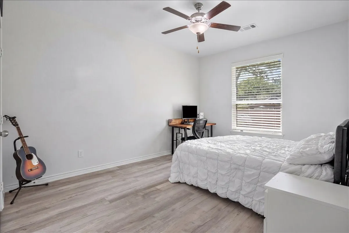 Single Family Residence For Sale in Denton County , 6512 Crooked Lane, Flower Mound, Texas 75022, 4 Bedroom, 2 Bathroom, 2 Garage spaces, 2,257 Sqft, built in 2022, mls#21281836, Real Estate Agent in Flower Mound, Homes For Sale in Denton county, Homes For Sale in Flower Mound, Realtor in Flower Mound Texas, Real Estate Brokerage Independent Realty Texas, Luminita Cordes Realtor