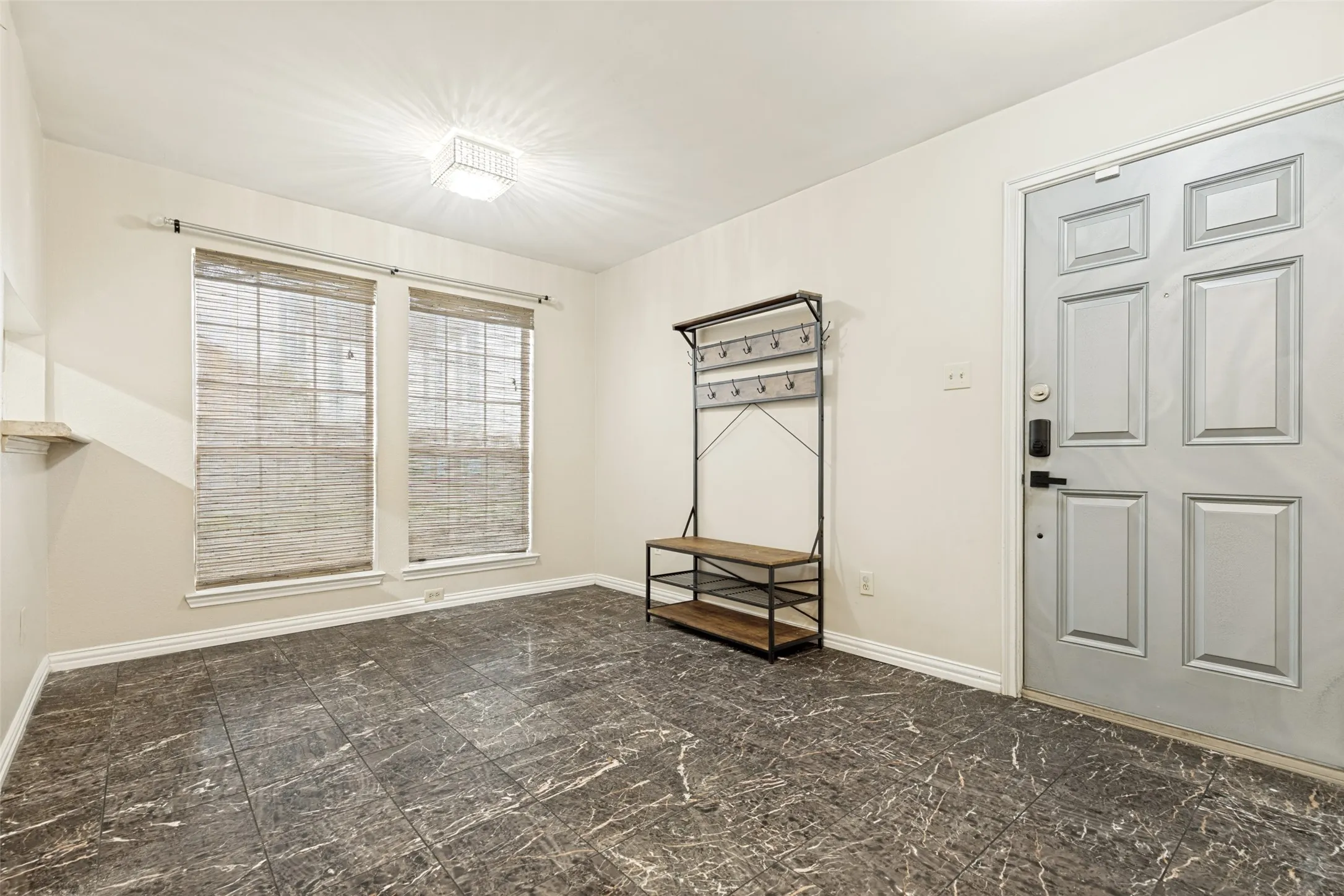 Condominium For Sale in Dallas County , 3635 Garden Brook Drive 14100, Farmers Branch, Texas 75234, 2 Bedroom, 3 Bathroom, Garage spaces, 1,304 Sqft, built in 1986, mls#21301375, Real Estate Agent in Farmers Branch, Homes For Sale in Dallas county, Homes For Sale in Farmers Branch, Realtor in Farmers Branch Texas, Real Estate Brokerage Independent Realty Texas, Luminita Cordes Realtor