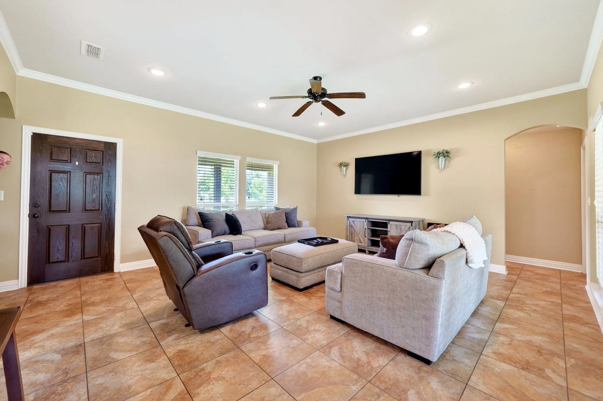 Single Family Residence For Sale in Van Zandt County , 220 Ebony Place, Van, Texas 75790, 3 Bedroom, 2 Bathroom, 2 Garage spaces, 1,562 Sqft, built in 2014, Price $269,900, mls#21301361, Real Estate Agent in Van, Homes For Sale in Van Zandt county, Homes For Sale in Van, Realtor in Van Texas, Real Estate Brokerage Independent Realty Texas, Luminita Cordes Realtor
