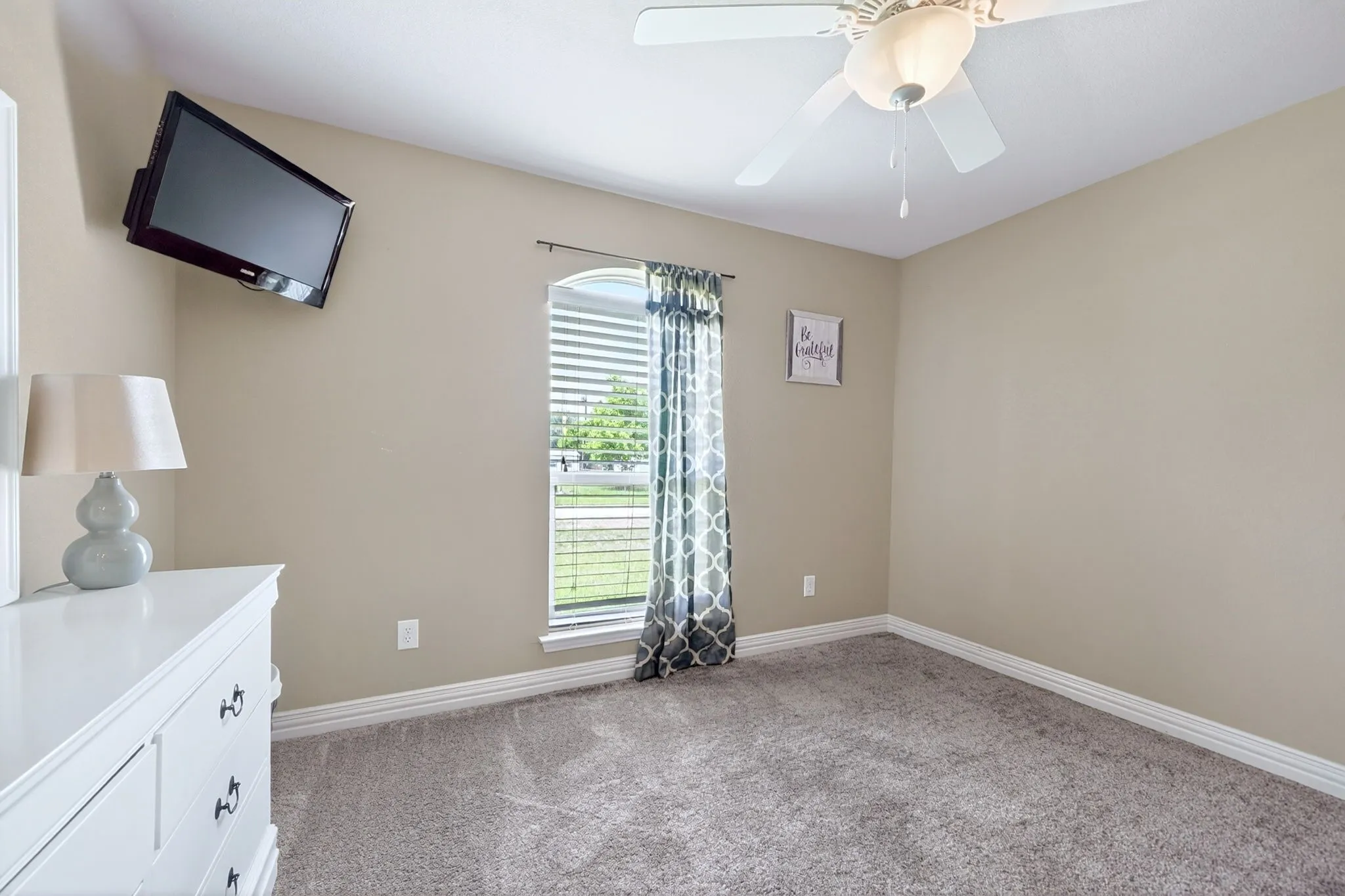 Single Family Residence For Sale in Van Zandt County , 220 Ebony Place, Van, Texas 75790, 3 Bedroom, 2 Bathroom, 2 Garage spaces, 1,562 Sqft, built in 2014, Price $269,900, mls#21301361, Real Estate Agent in Van, Homes For Sale in Van Zandt county, Homes For Sale in Van, Realtor in Van Texas, Real Estate Brokerage Independent Realty Texas, Luminita Cordes Realtor