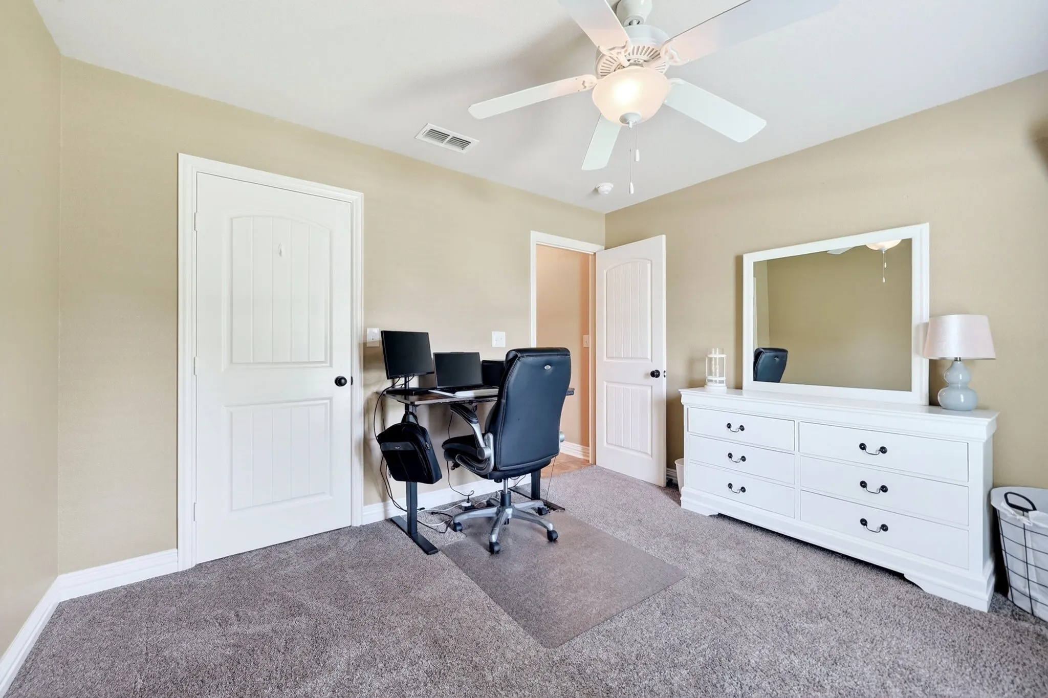 Single Family Residence For Sale in Van Zandt County , 220 Ebony Place, Van, Texas 75790, 3 Bedroom, 2 Bathroom, 2 Garage spaces, 1,562 Sqft, built in 2014, Price $269,900, mls#21301361, Real Estate Agent in Van, Homes For Sale in Van Zandt county, Homes For Sale in Van, Realtor in Van Texas, Real Estate Brokerage Independent Realty Texas, Luminita Cordes Realtor