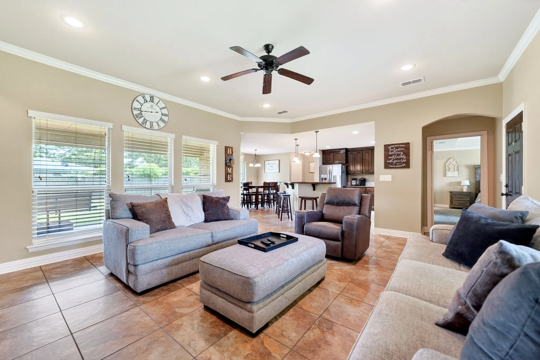 Single Family Residence For Sale in Van Zandt County , 220 Ebony Place, Van, Texas 75790, 3 Bedroom, 2 Bathroom, 2 Garage spaces, 1,562 Sqft, built in 2014, Price $269,900, mls#21301361, Real Estate Agent in Van, Homes For Sale in Van Zandt county, Homes For Sale in Van, Realtor in Van Texas, Real Estate Brokerage Independent Realty Texas, Luminita Cordes Realtor